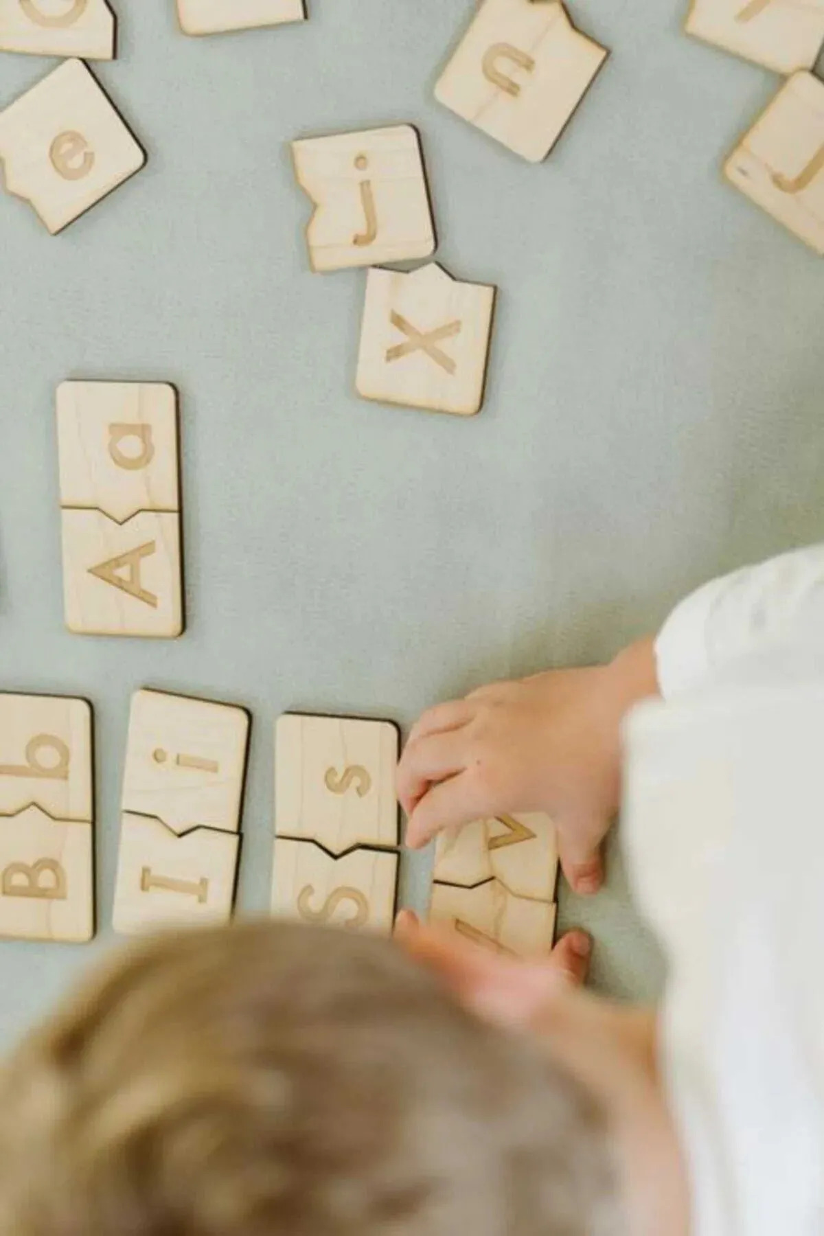 WoodStory Ahşap Türkçe Alfabe Bulmacası Büyük Ve Küçük Harf Eşleştirme Oyunu Eğitici Montessori fotoğrafı 2 (önizleme)