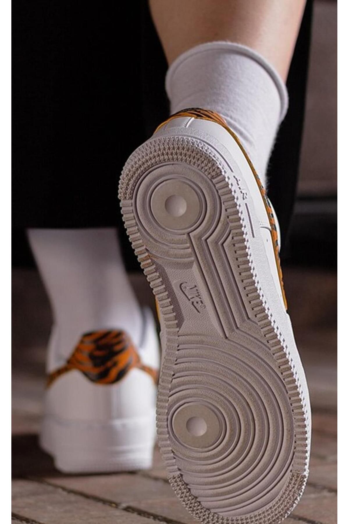 Nike Air Force 1 07 AF1 Leather White Unisex Snaker Hakiki Deri Spor Ayakkab Beyaz Leopar