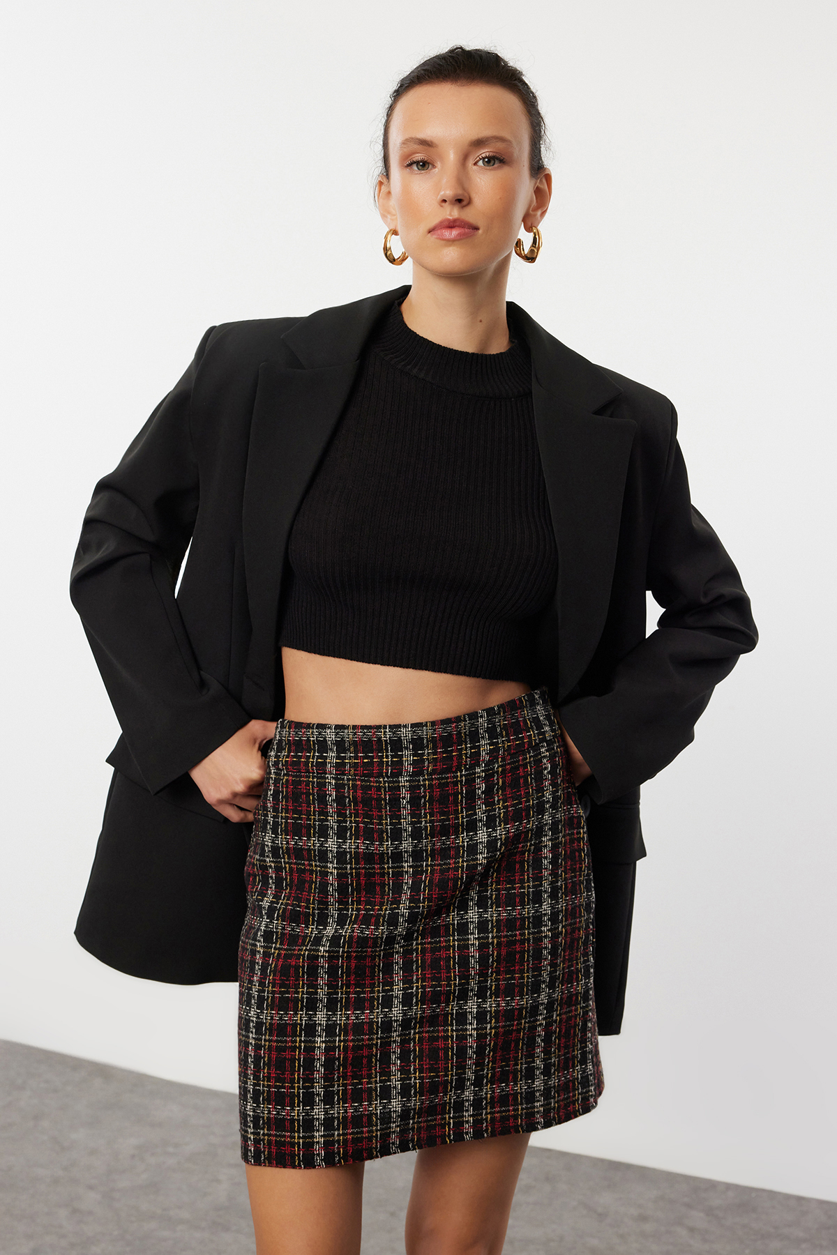 Trendyolmilla  Siyah Ekose Desenli Tüvit Kumaş Mini Dokuma Etek TWOAW23ET00017 - Görsel 2