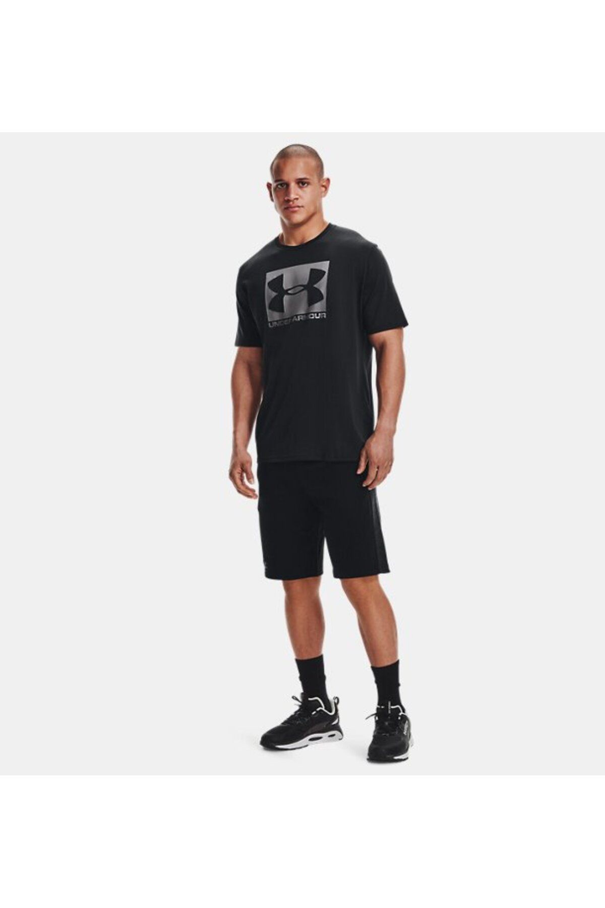 تی شرت ورزشی مشکی مردانه آستین کوتاه Boxed ورزشیtyle در UA 1329581 001 Under Armour