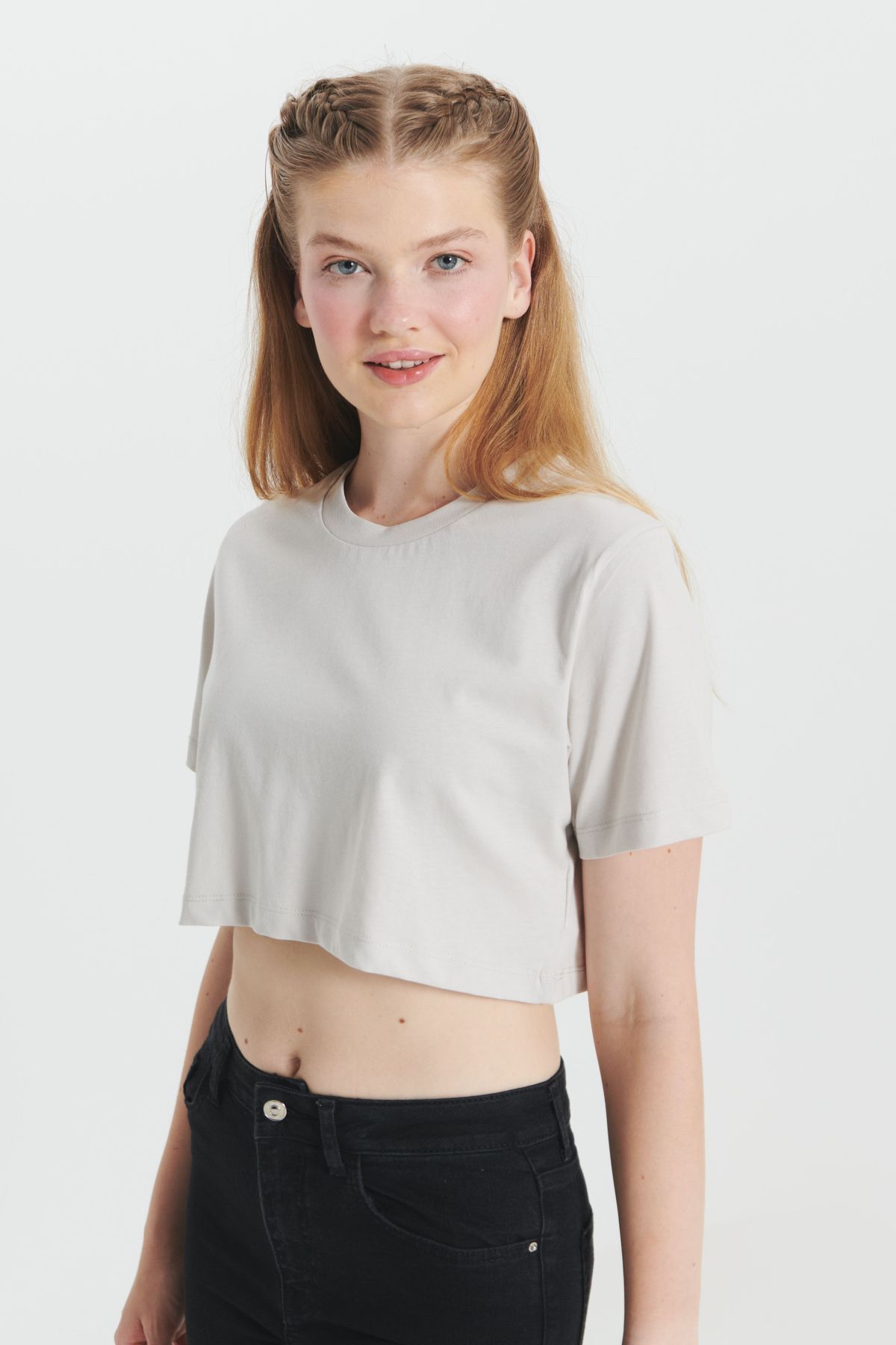 AC&Co / Altınyıldız Classics-Stone Colored Women's Crop T-Shirt - 100% Cotton, Crew Neck, Standard Fit 3