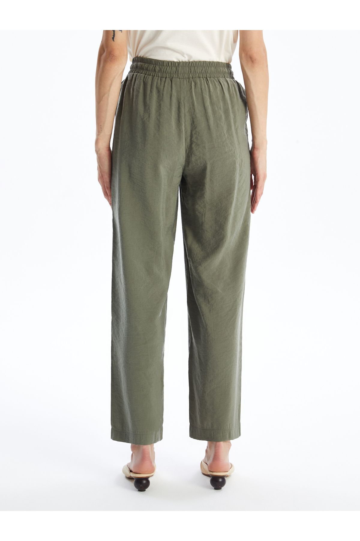 LC Waikiki-Bequeme, geformte Palazzo-Hose für Damen mit elastischem Bund 4