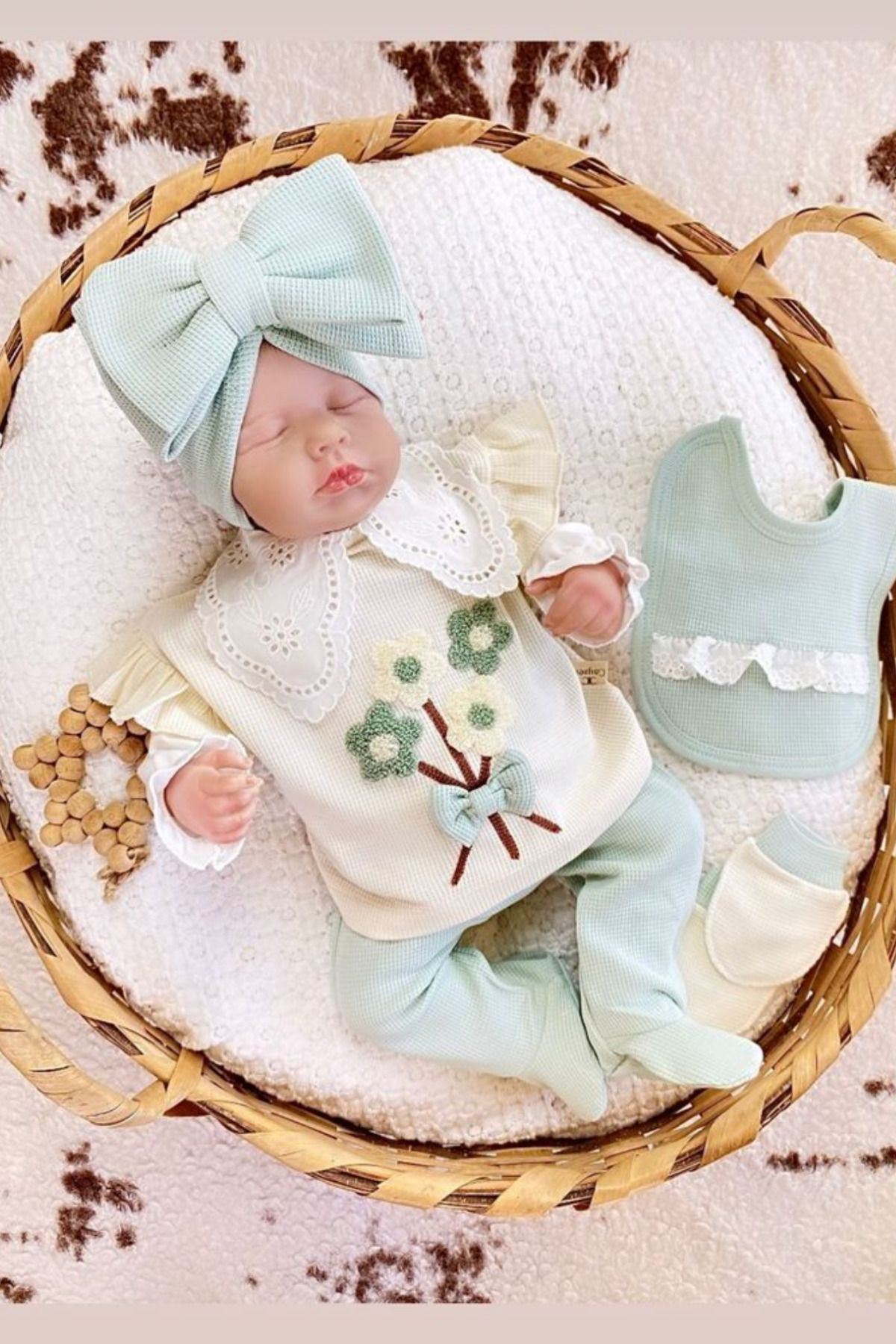 Cherub Baby Fisto Yakalı Süzene Çiçek Demeti %100 Pamuk Yenidoğan Kız Bebek 10 Parça Hastane Çıkışı Zıbın Seti fotoğrafı 2 (önizleme)