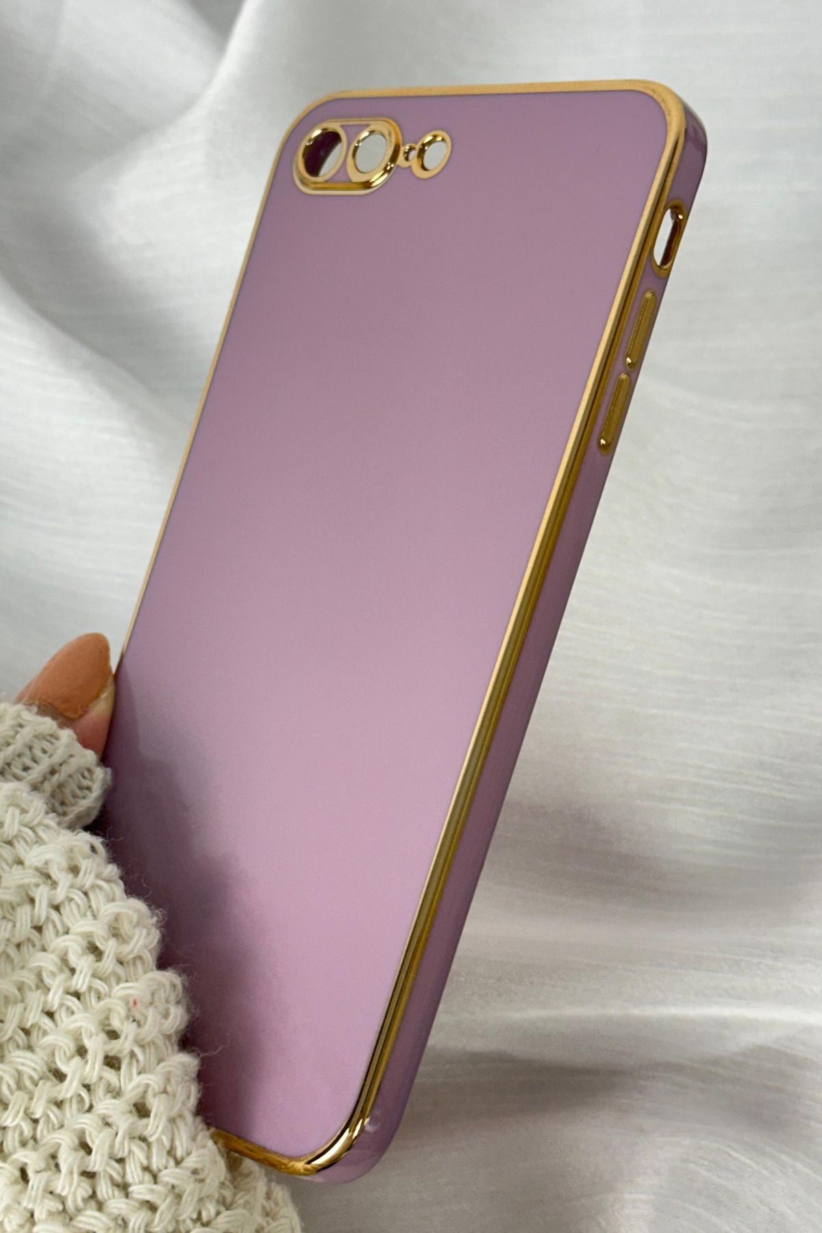 Vip Case-حافظة ناعمة متوافقة مع هاتف Iphone 7 Plus و8 Plus مع حافة لامعة وتفاصيل ذهبية 4