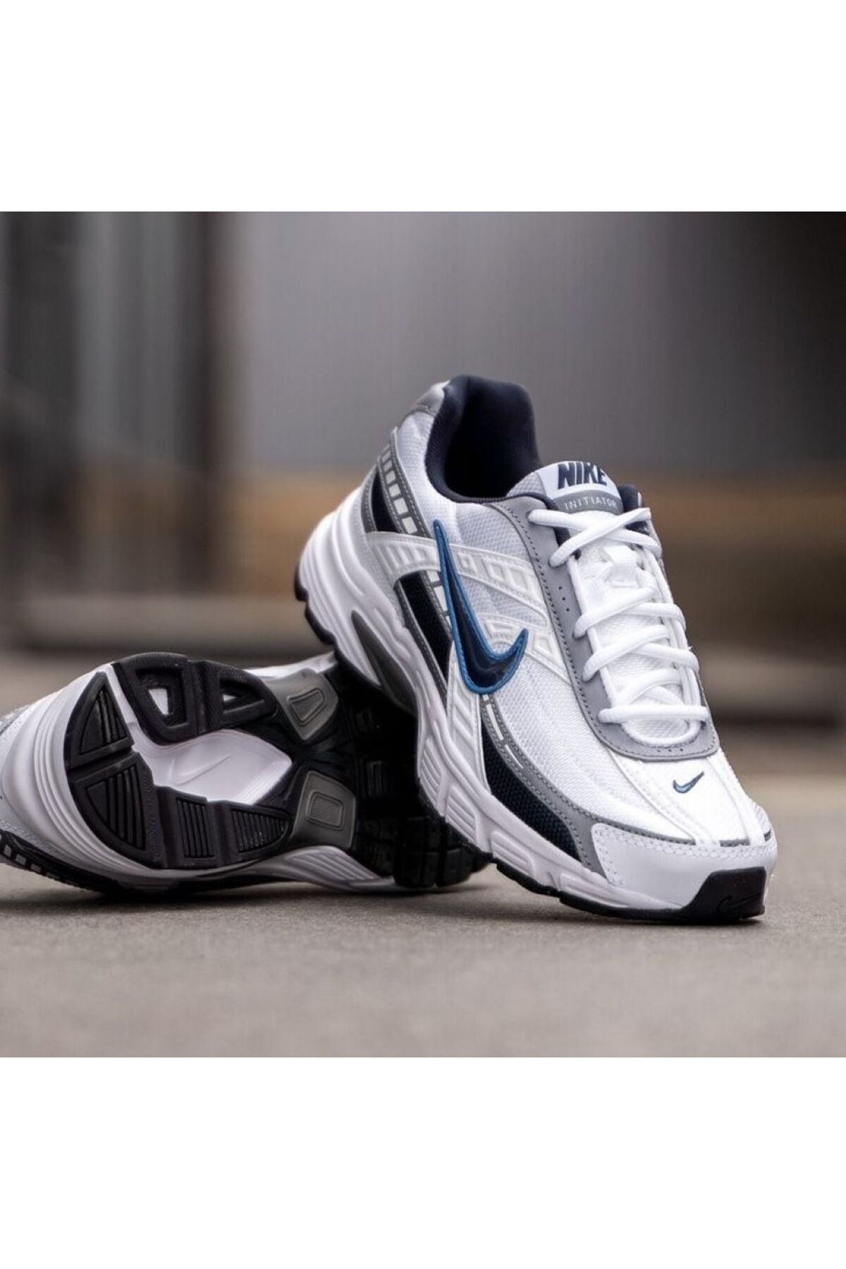 Nike-394055 -101 Initiator Unisex Walking and Running Shoes 4