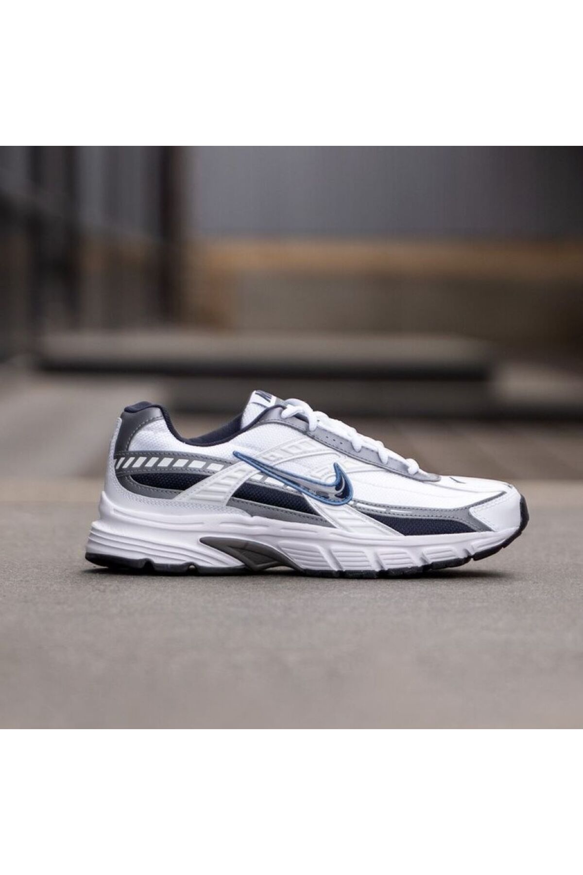 Nike-394055 -101 Initiator Unisex Walking and Running Shoes 3