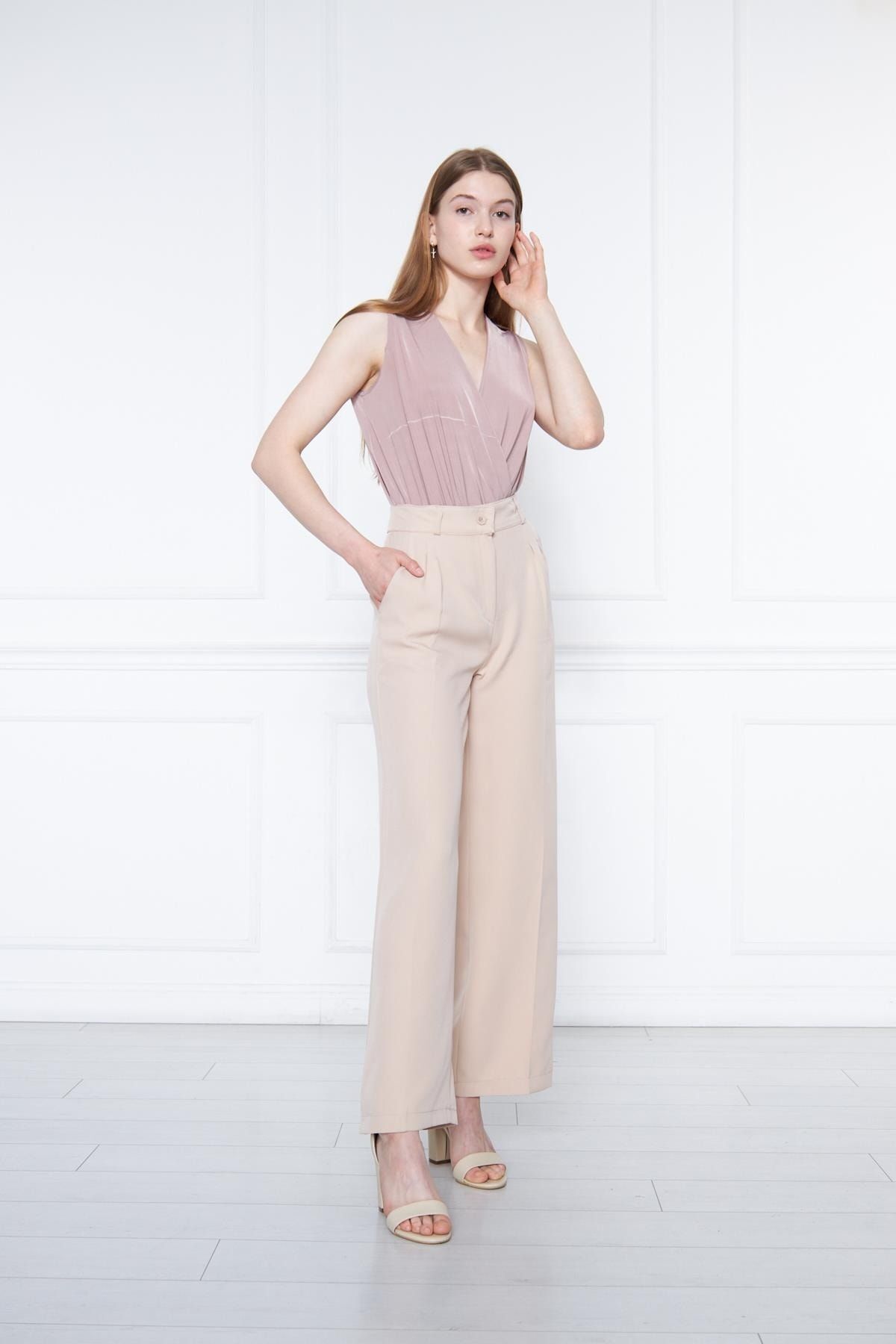 complete the look image