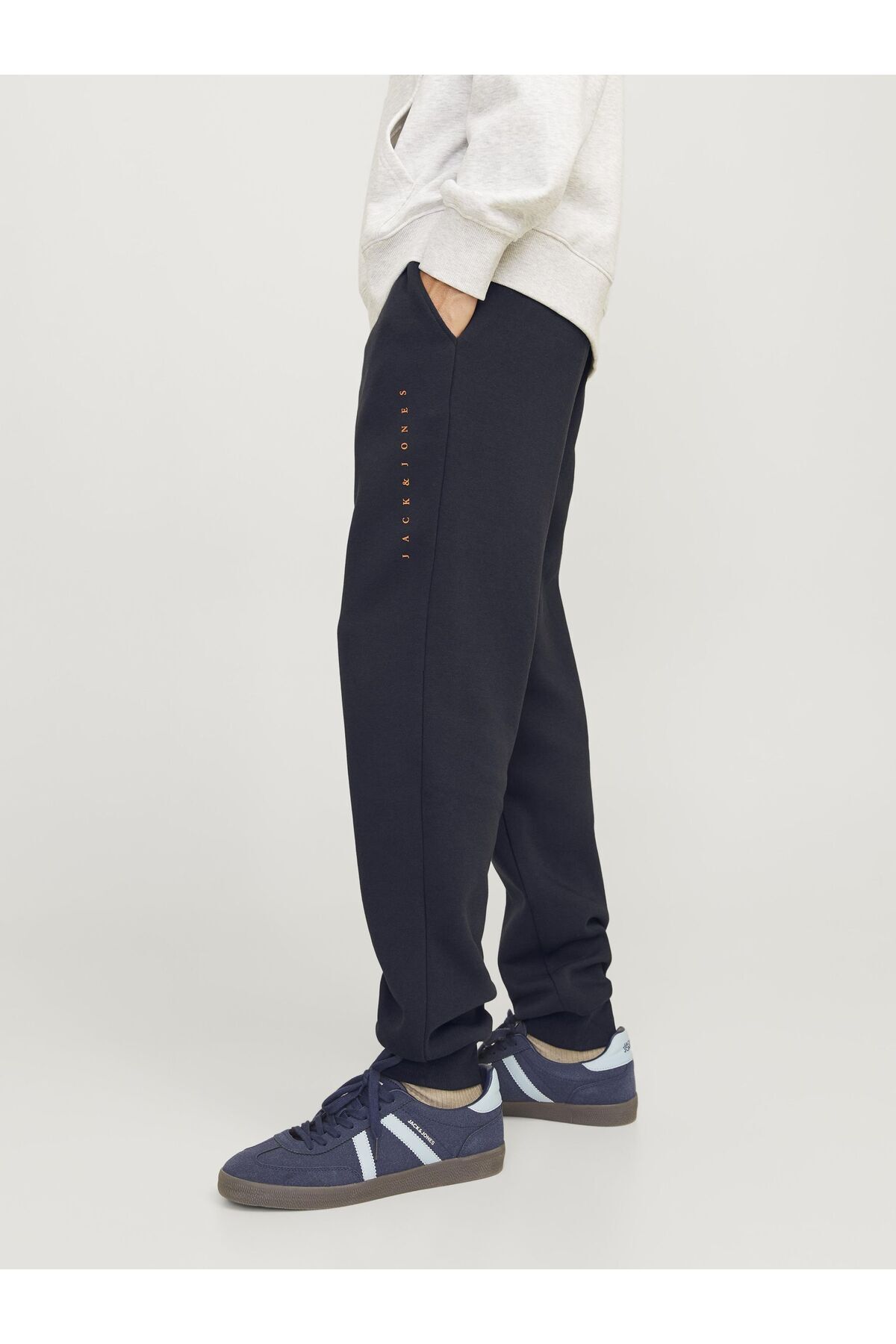 شلوار گرمکن ورزشی مردانه راسته فاق بلند | جک اند جونز Jack & Jones 12248838 - تصویر 6