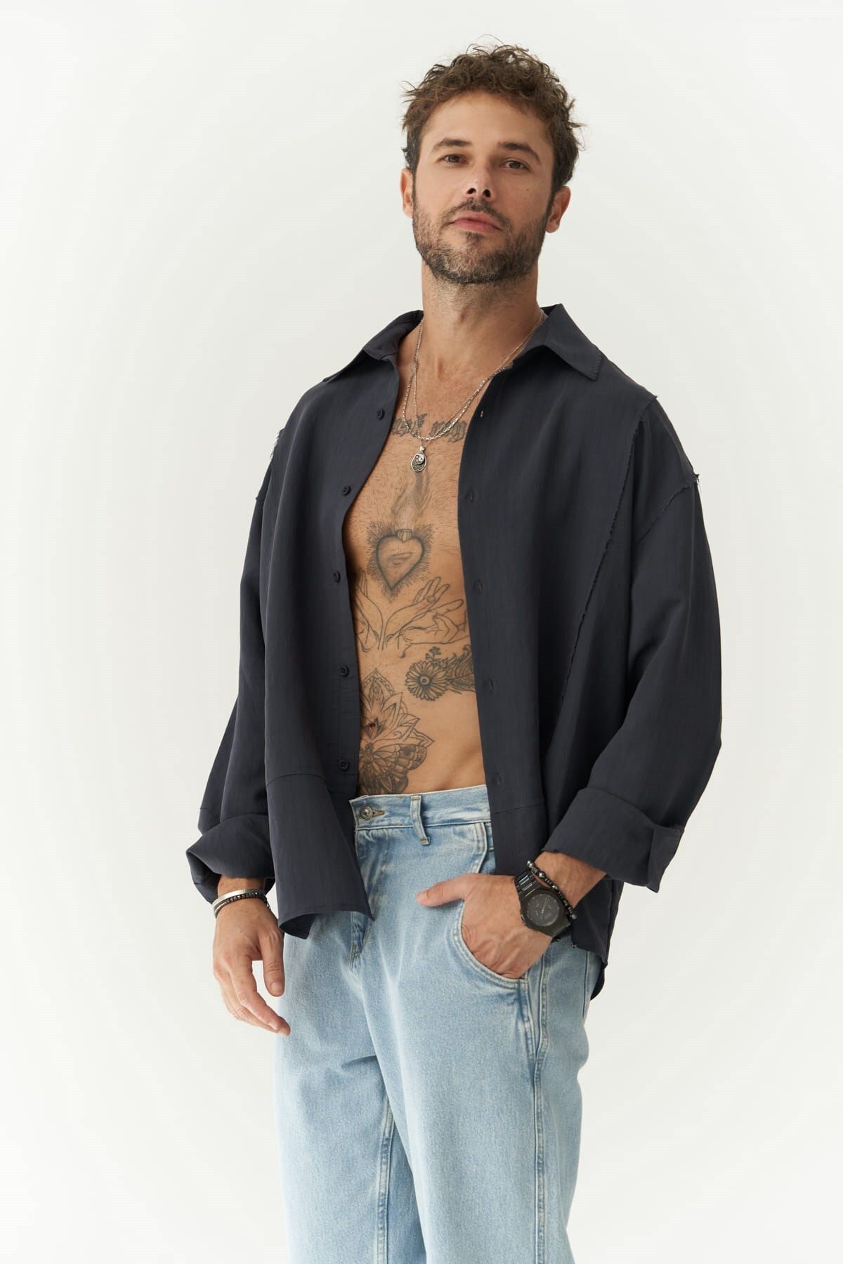 complete the look image