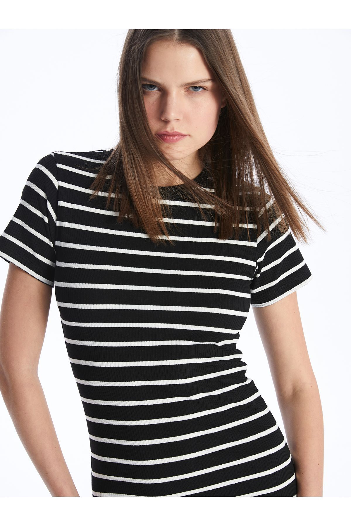 Bisiklet Yaka Çizgili Kısa Kollu Kadın Bodycon Elbise