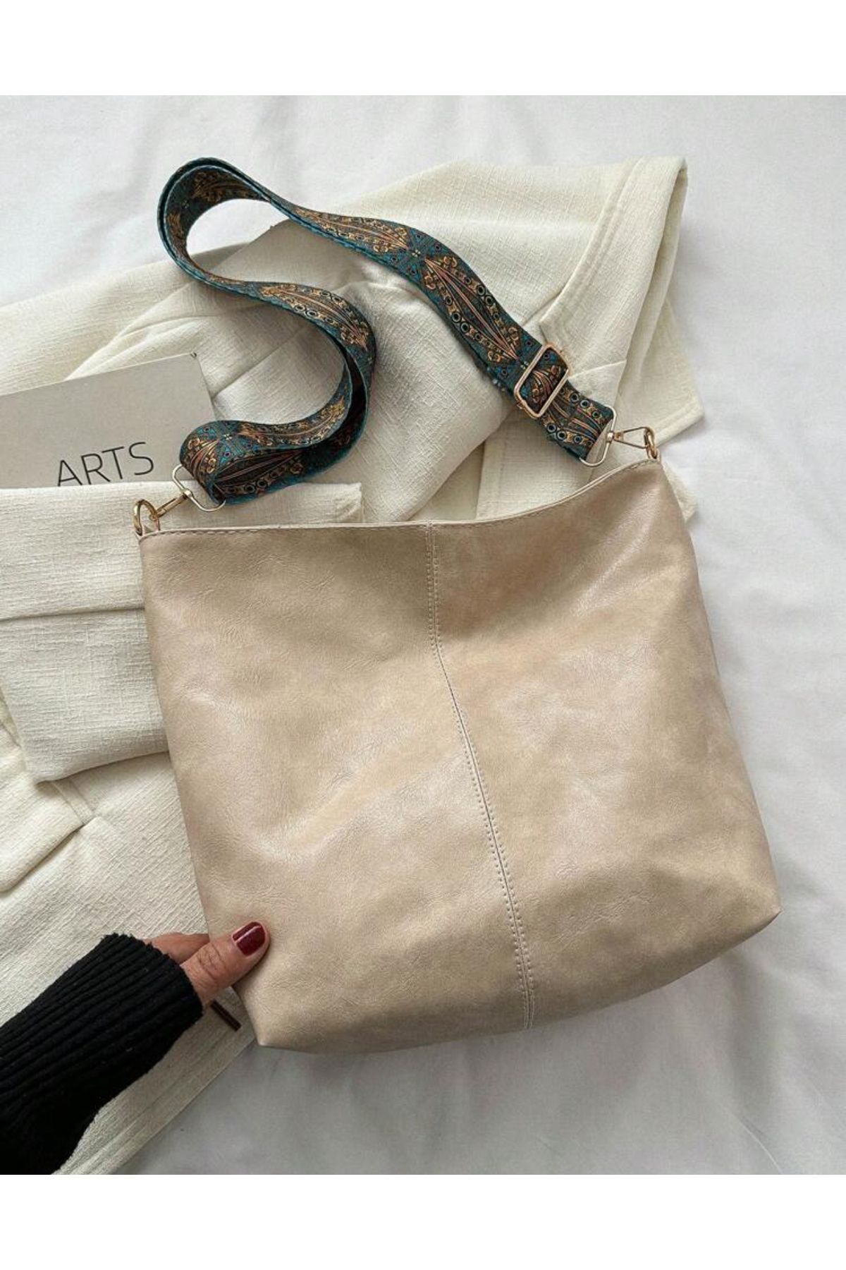 https://cdn.dsmcdn.com/ty1457/product/media/images/prod/QC/20240802/01/568e69b1-a073-35b4-a3a9-eb3ea3971258/1_org_zoom.jpg