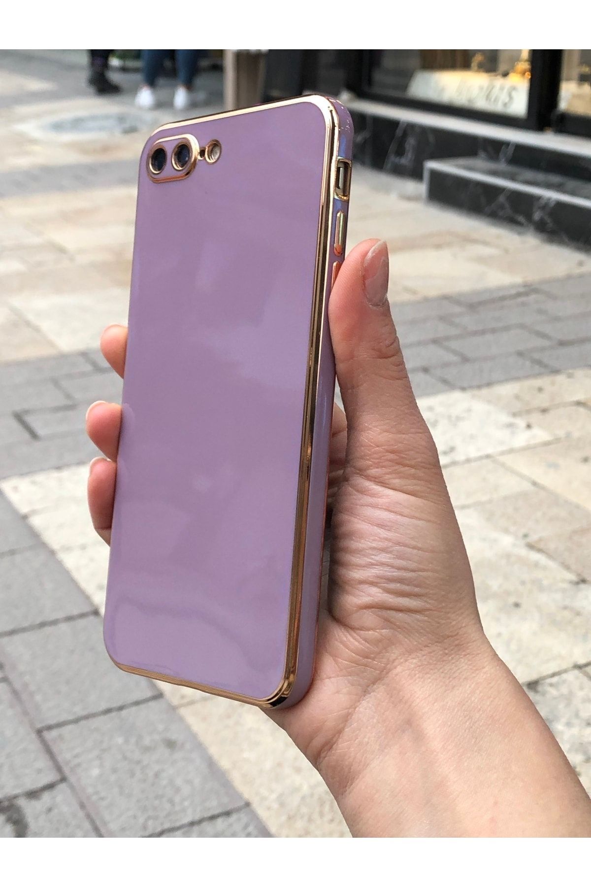 Vip Case-حافظة ناعمة متوافقة مع هاتف Iphone 7 Plus و8 Plus مع حافة لامعة وتفاصيل ذهبية 5