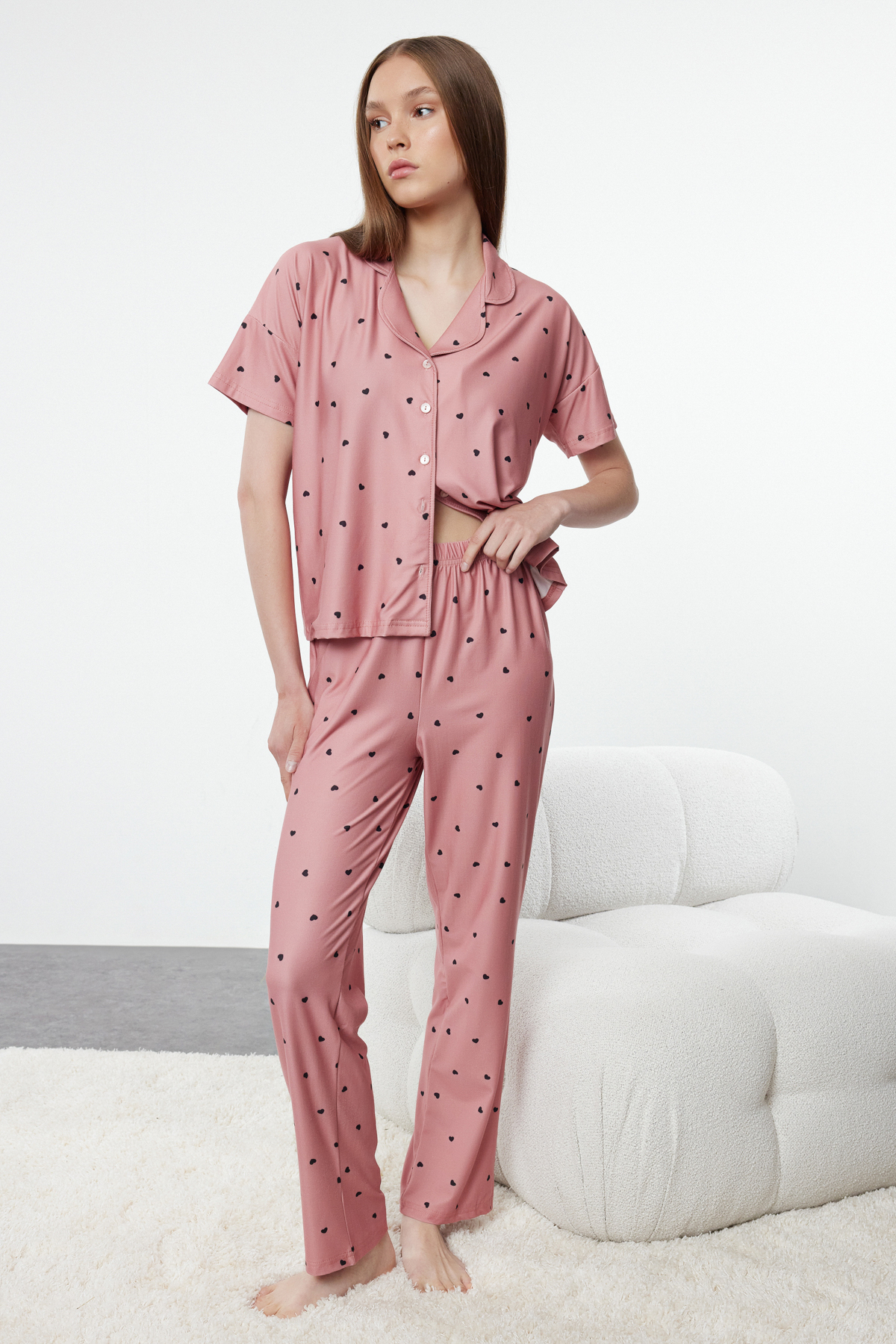 Trendyolmilla  Gül Kurusu Kalpli Örme Pijama Takımı THMSS24PT00286 - Görsel 2