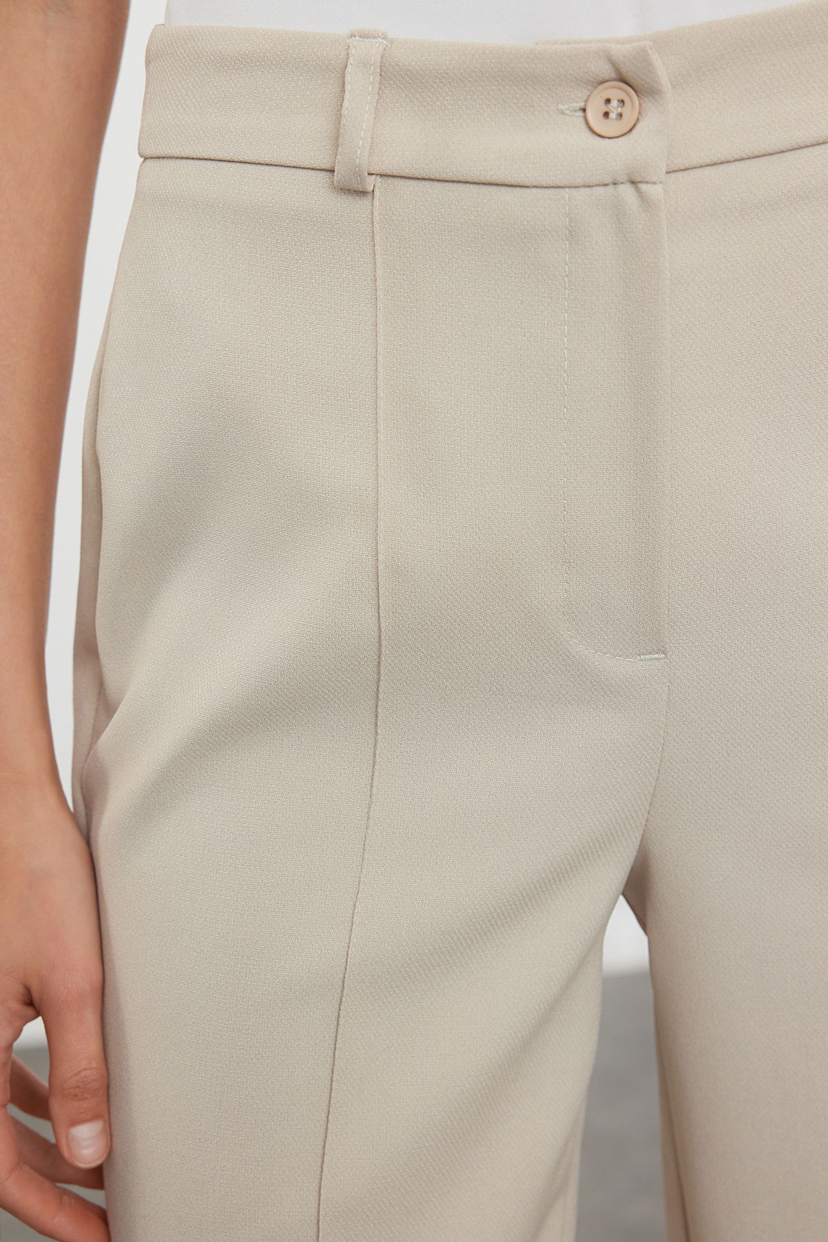 Trendyol Collection-Nerzfarbene, gerade geschnittene, gerippte, gewebte Hose mit hoher Taille TWOSS21PL0093 9