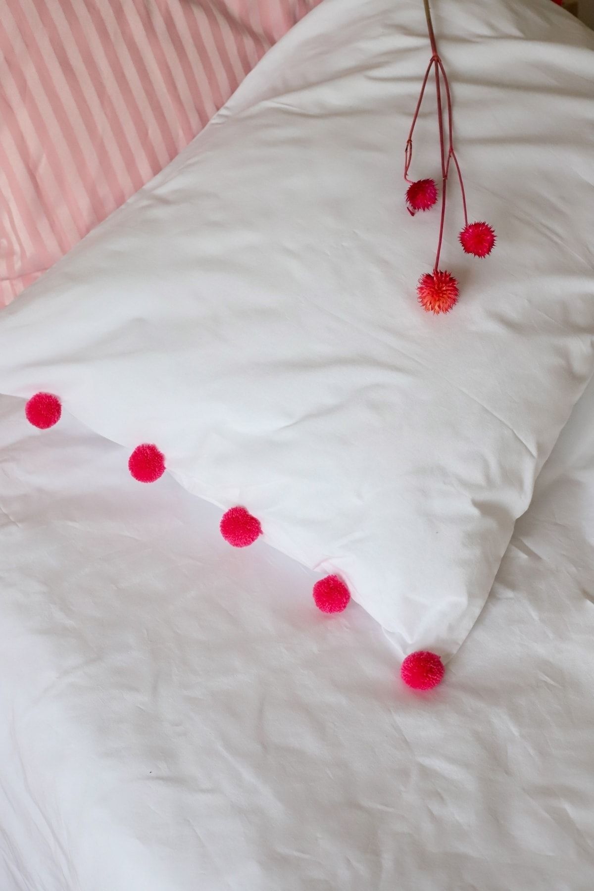 Tekstil Home Şeker Pembe Ponponlu Tek Kişilik Nevresim Seti Pamuklu Kumaş Genç Çocuk Odası Tasarım Retro 3