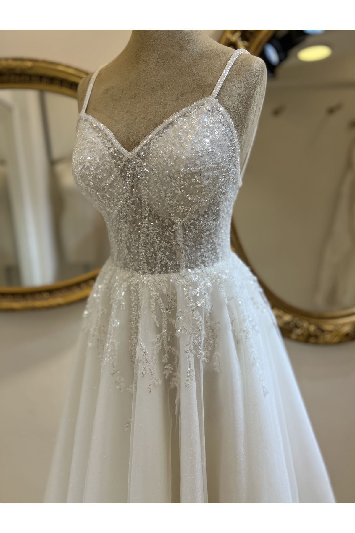 https://cdn.dsmcdn.com/ty1458/product/media/images/prod/QC/20240803/11/fc2b775e-35eb-3940-baaa-c9b0e80e03b5/1_org_zoom.jpg