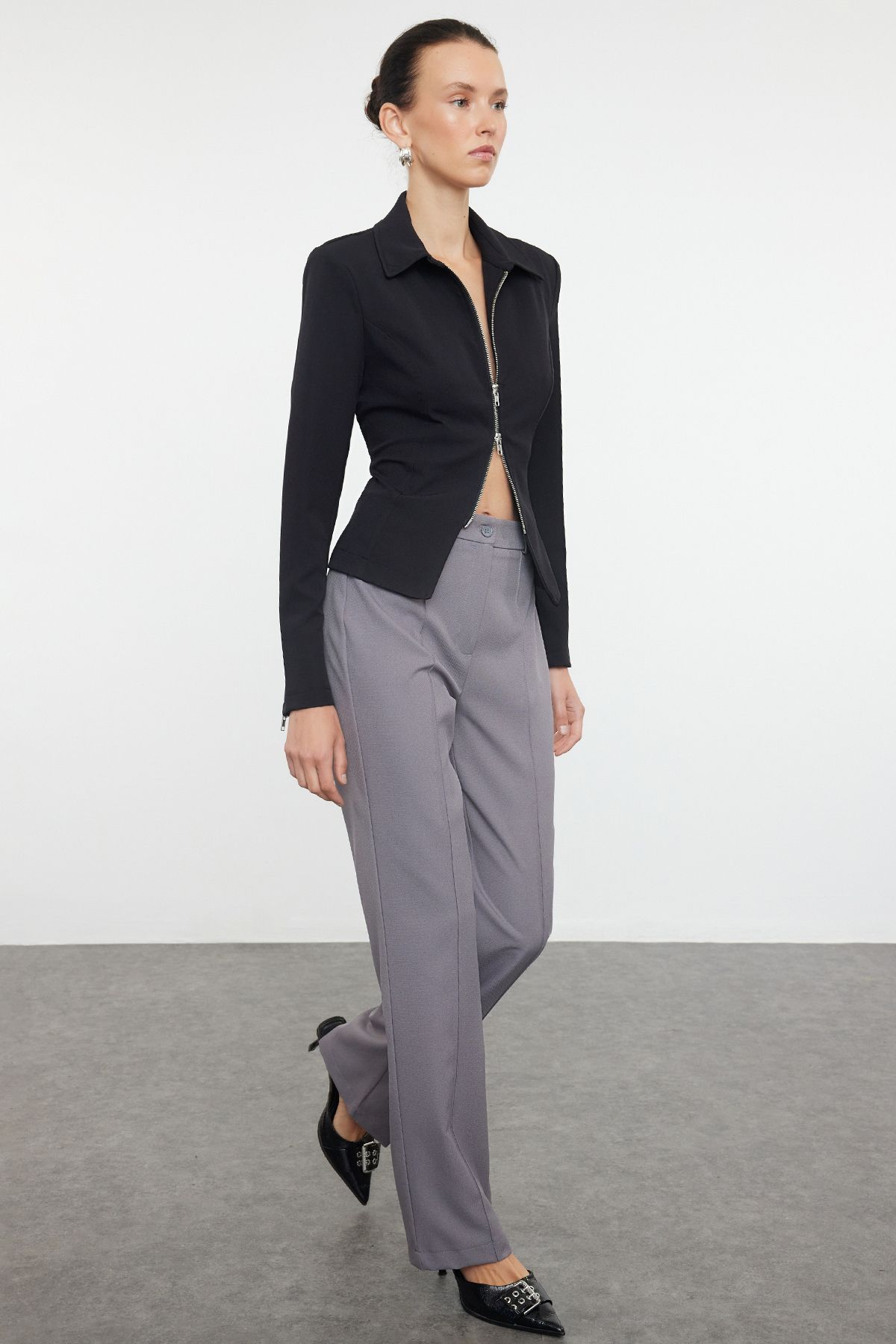 Trendyol Collection-Graue, gerade geschnittene, gerippte, genähte Webhose mit hoher Taille TWOSS21PL0093 7