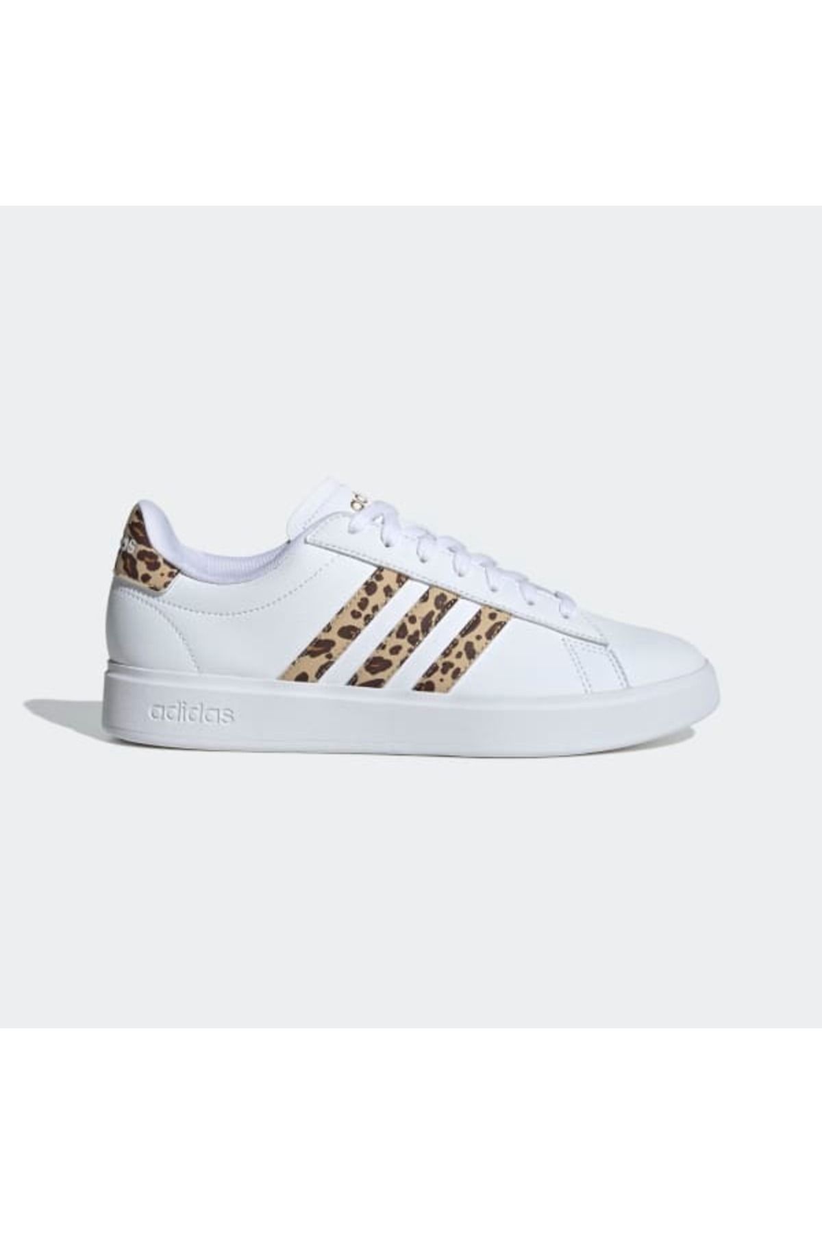 اسنیکر چند رنگ زنانه پیاده روی و کفش ورزشی روزانه Grand Court 2.0 ID2994 adidas