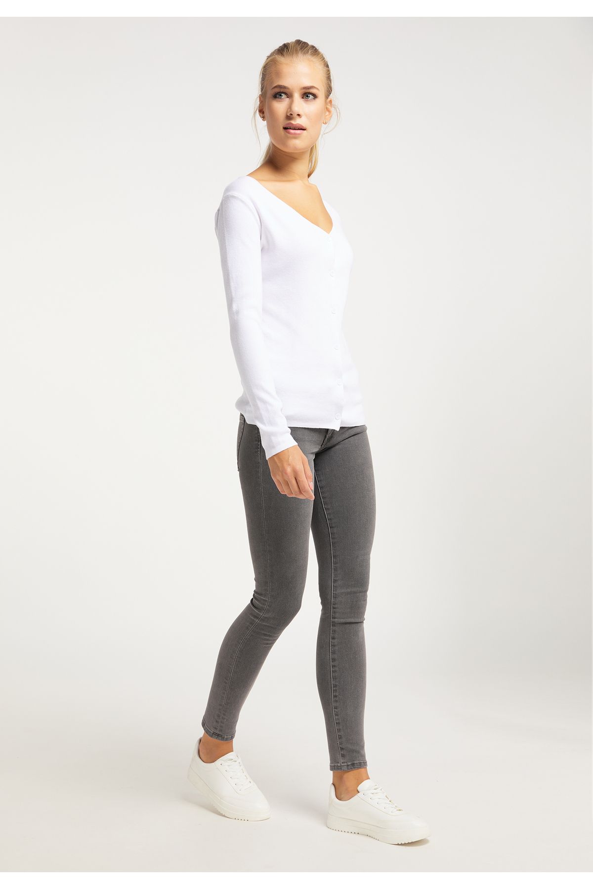 complete the look image