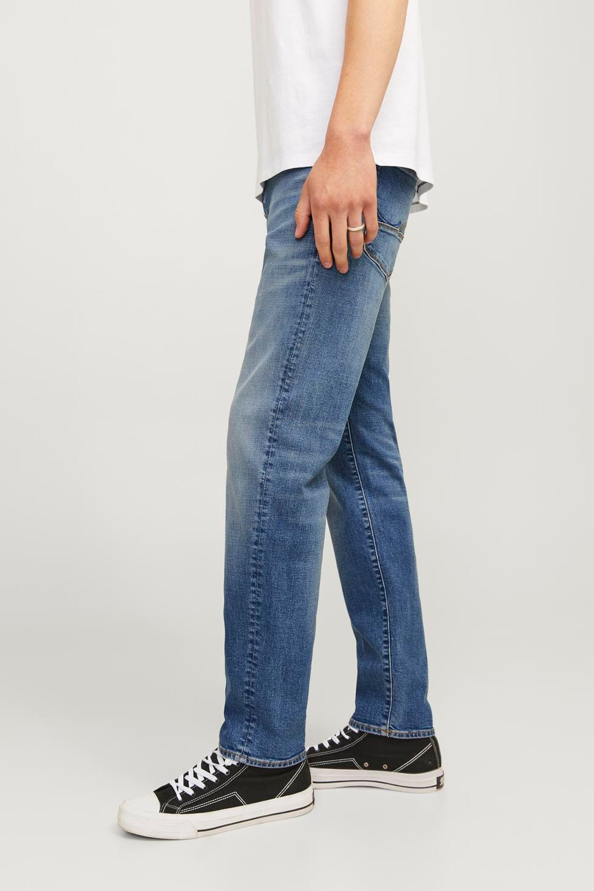 شلوار جین مردانه راسته فاق نرمال | جک اند جونز Jack & Jones 12258194 - تصویر 2