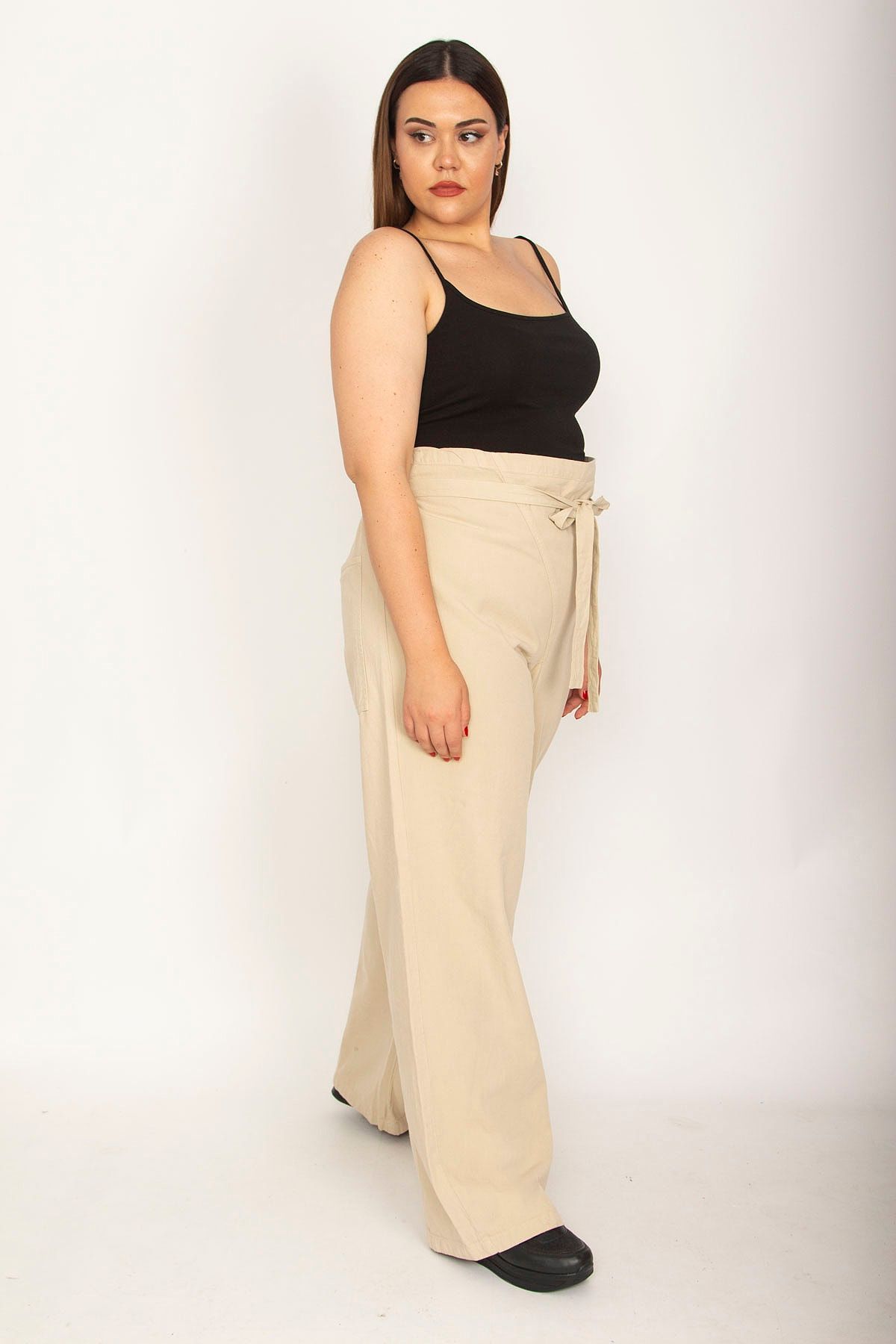 White Women Plus Size Straight Leg Trouser at Rs 2999/piece | Casual Ladies  Trouser in Bengaluru | ID: 2852101970197