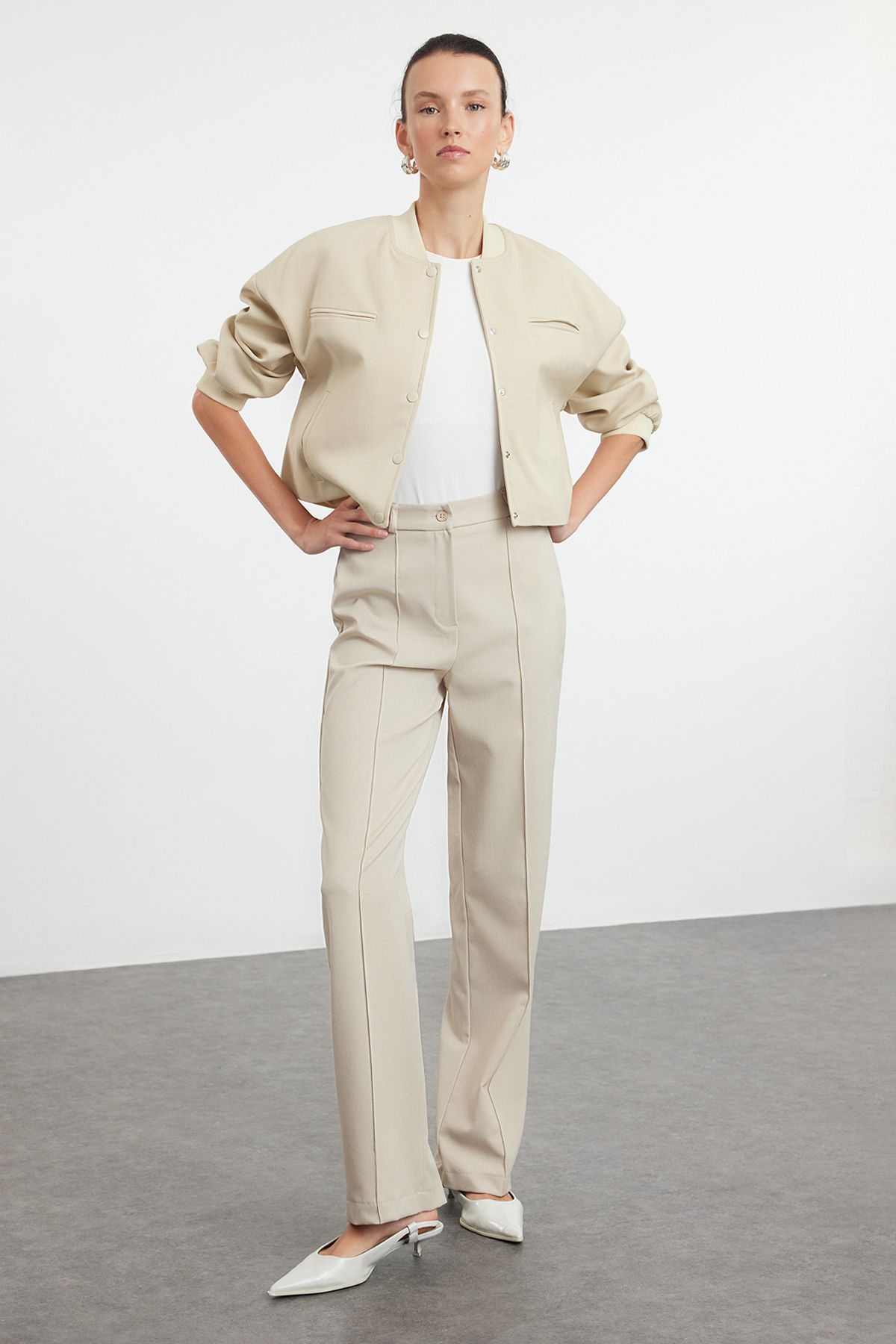 Trendyol Collection-Nerzfarbene, gerade geschnittene, gerippte, gewebte Hose mit hoher Taille TWOSS21PL0093 7