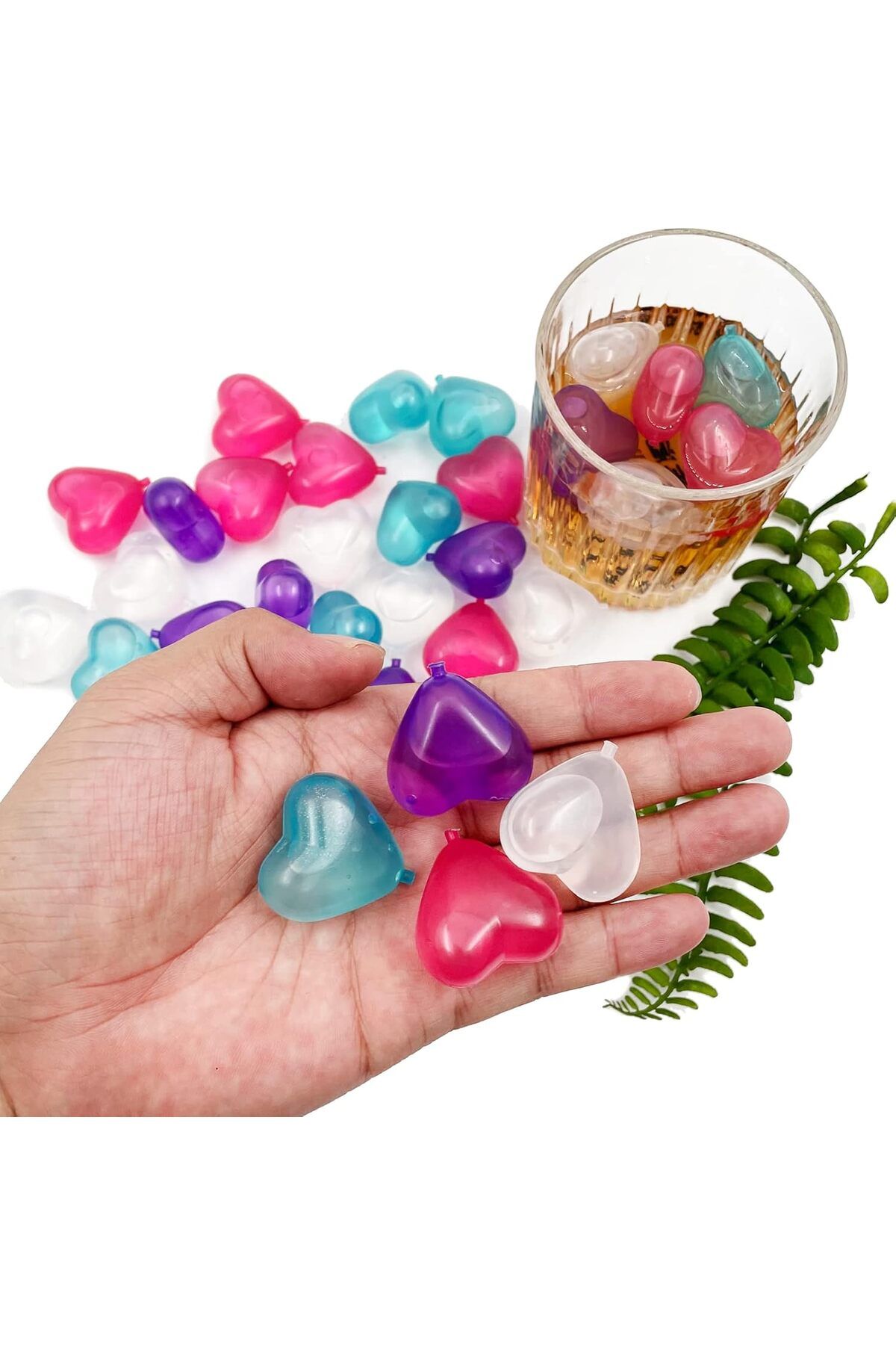 ARVALE-20 Reusable Non-Melting Ice Cubes - Heart Shaped 1