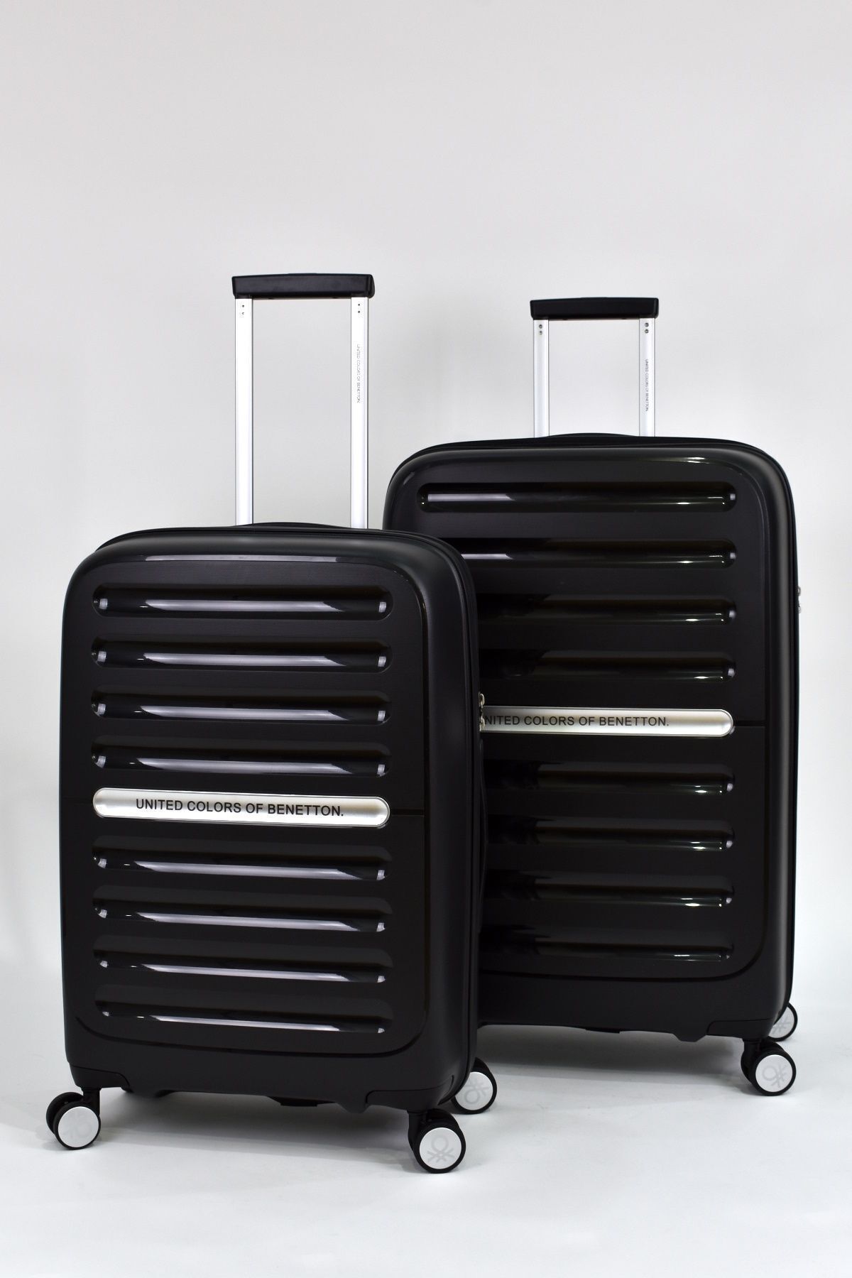 یونایتد کالرز آو بنتون ست چمدان دو تکه نشکن از جنس پلی‌پروپیلن - سایز بزرگ و متوسط ​​BNT1000