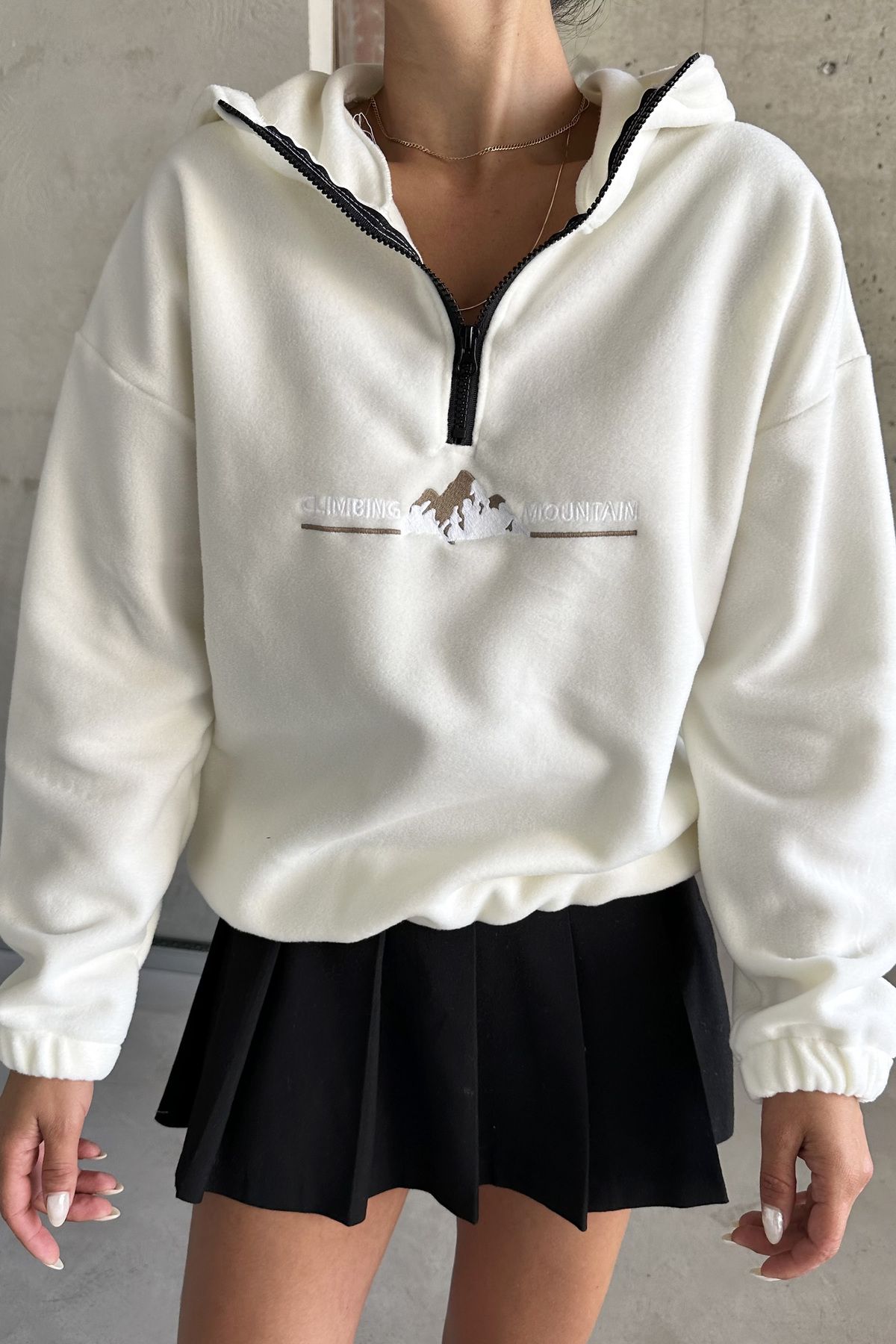 MODAGEN-Unisex Embroidered Mountain Fleece Sweatshirt - Half Zip Hooded 2