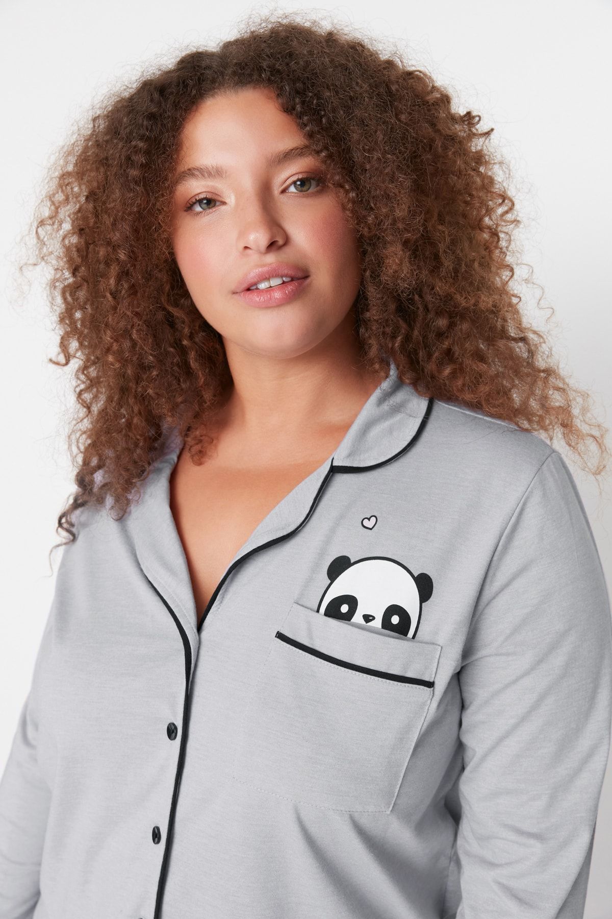 Trendyol Curve-Panda Printed Gray Melange Knitted Pajama Set - Shirt Collar TBBAW23AI00012 4