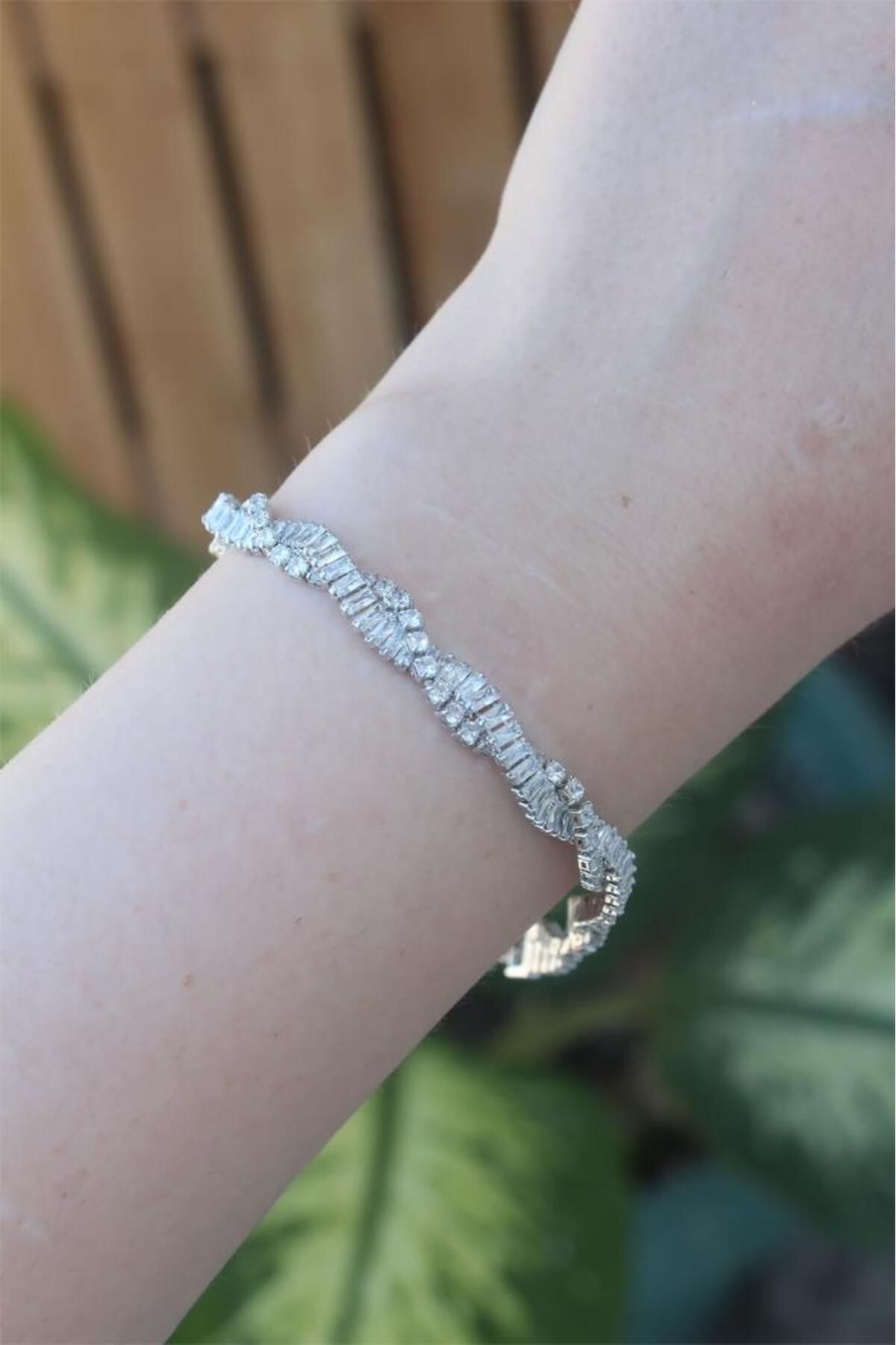 KUM Brass Zircon Stone Vip Series Silver Bracelet Spiral Model TJ BB6084 Trendyol