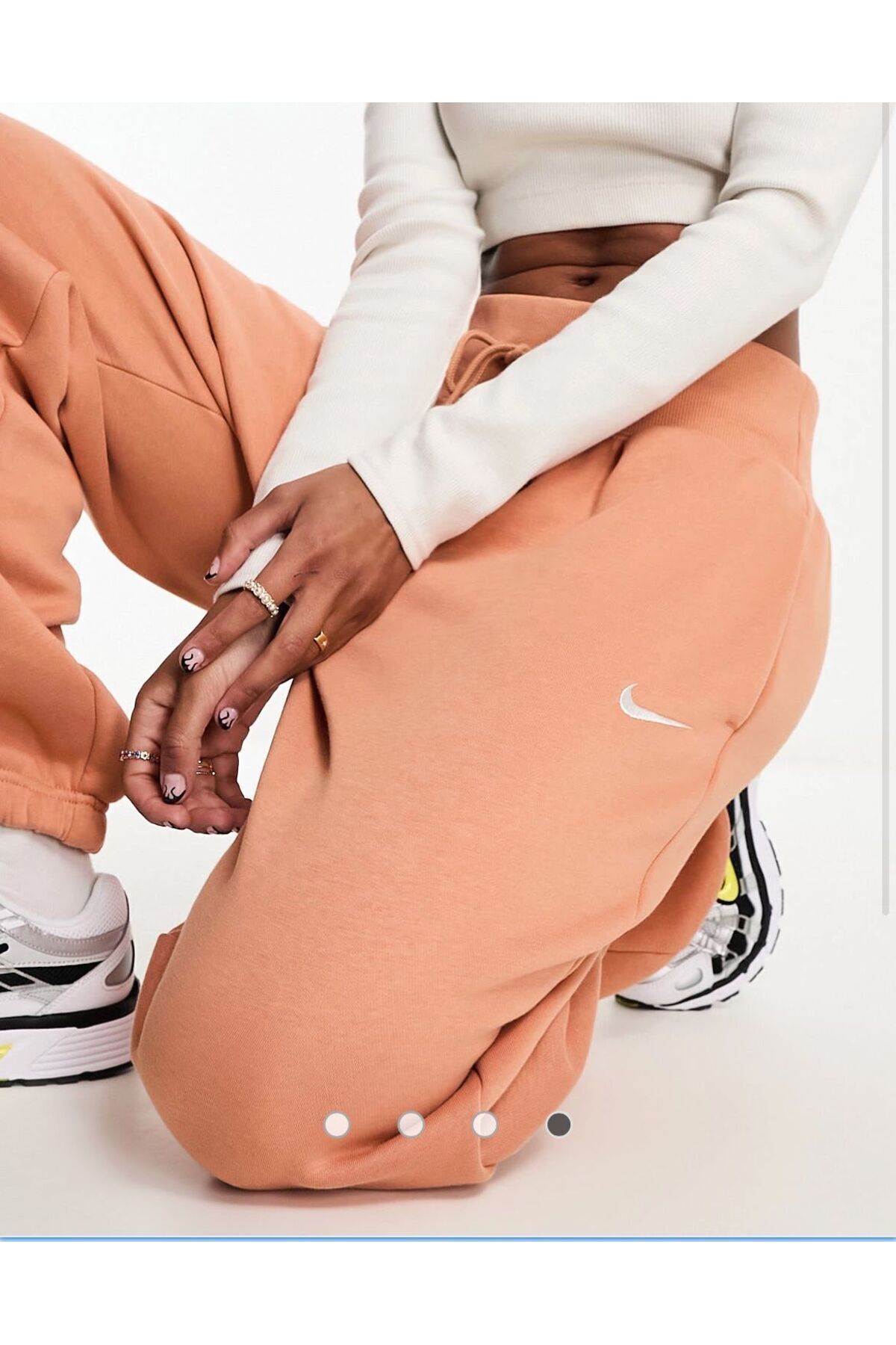 Nike شلوار ورزشی زنانه گشاد با کمر بلند فونیکس فلیس