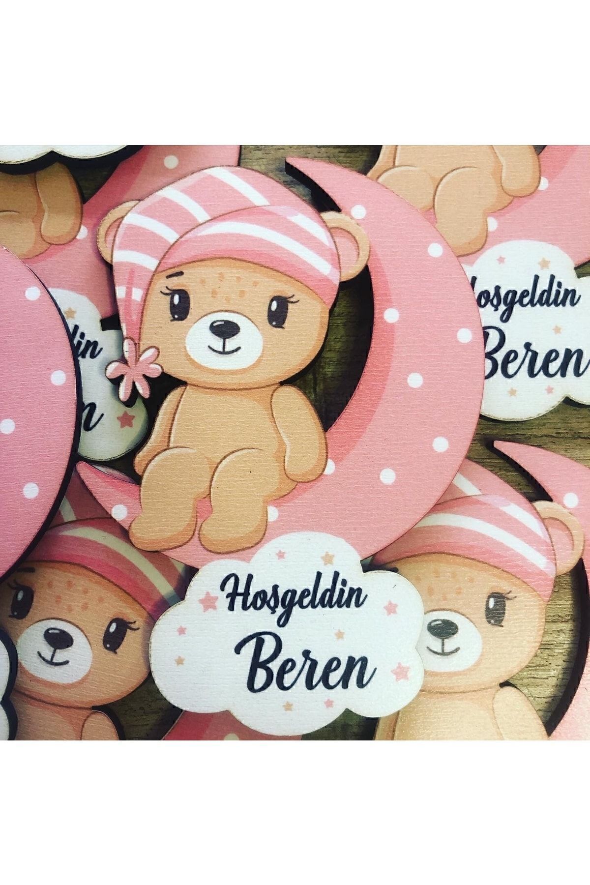 Ay Üstünde Oturan Kız Ayıcık Ahşap Baskı Magnet 20 Adet