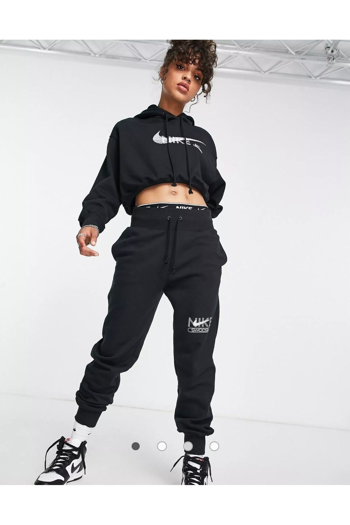 Nike swoosh fleece pants deals