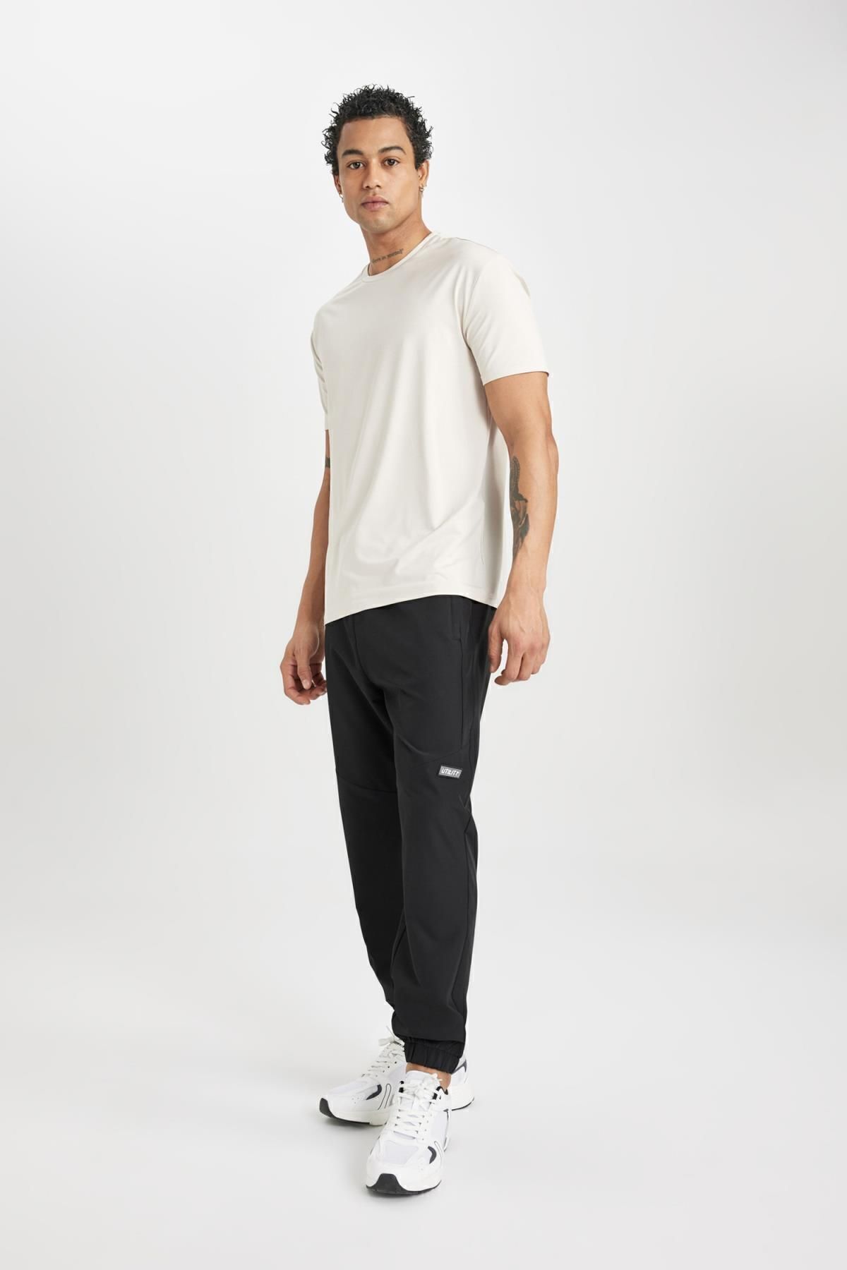 شلوار ورزشی مردانه دفاکتو | B4525AX24SP Defacto - Image 2