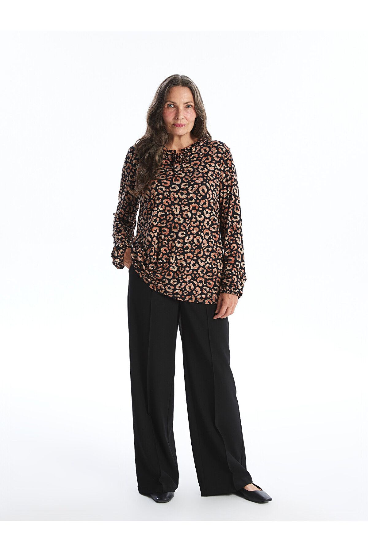 complete the look image