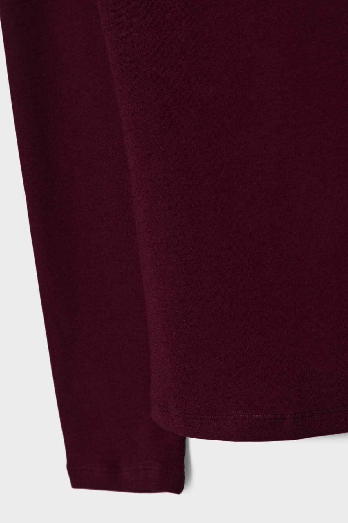 Asimetrik yaka t-shirt
