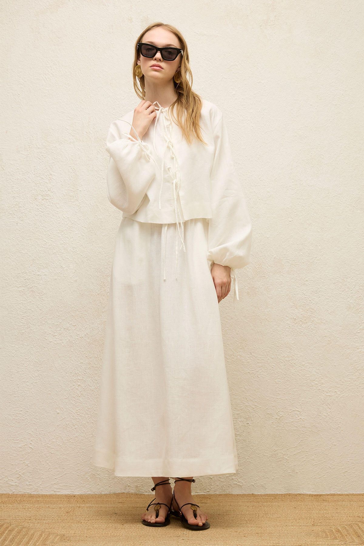 Manuka-Ecru Blouse - Linen, Lace-up Detail 4