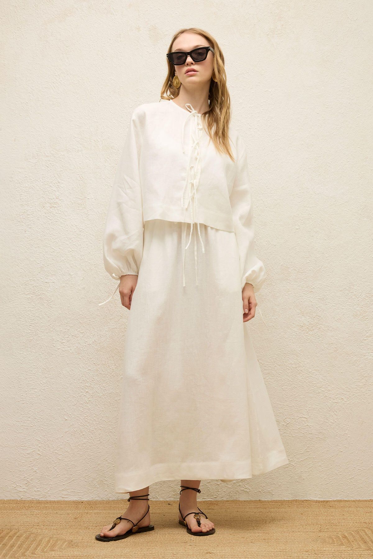 Manuka-Ecru Blouse - Linen, Lace-up Detail 2