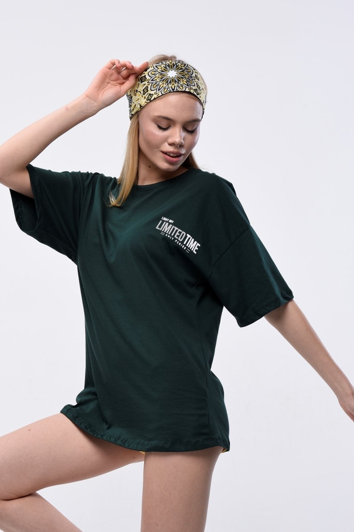 Mad&Calf-Women's Limited Time Printed Oversize T-shirt 2