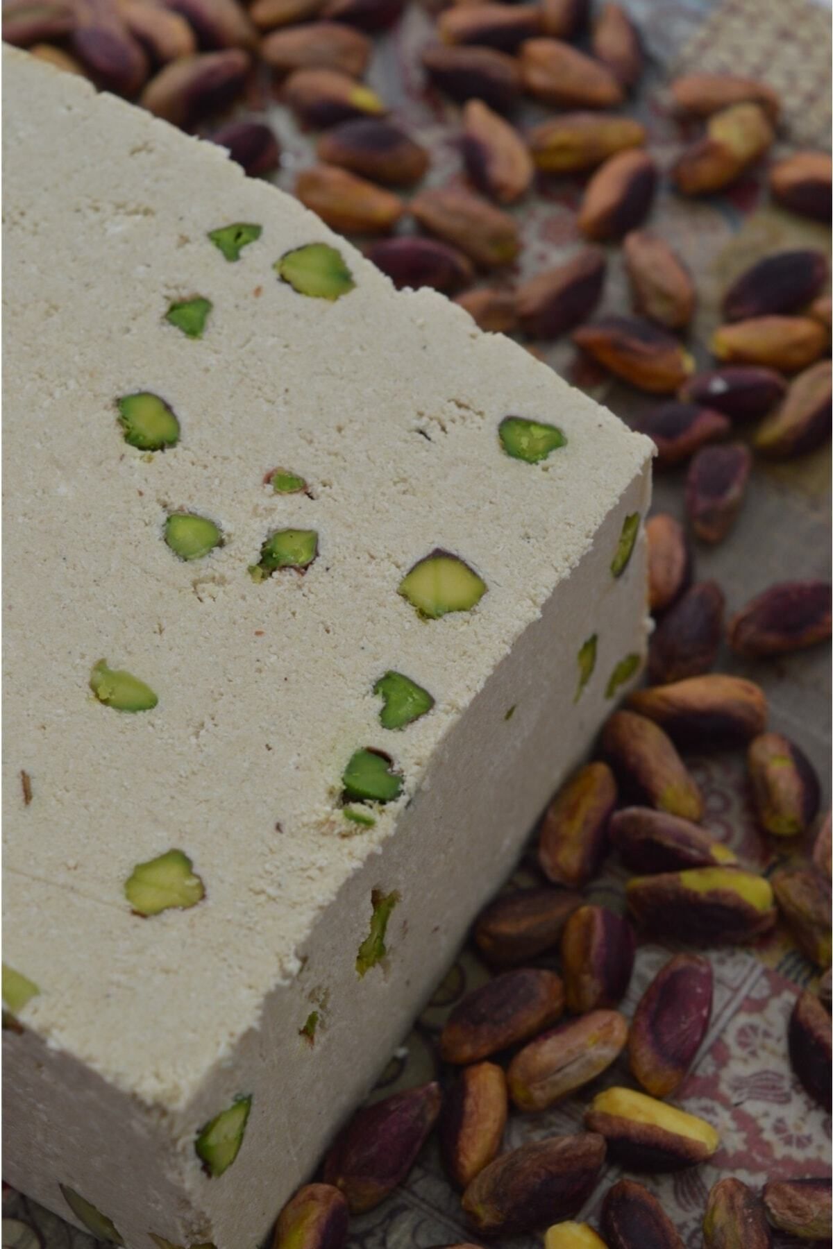 Sevinç-1 kg Famous Tahini Halva with Pistachios 1
