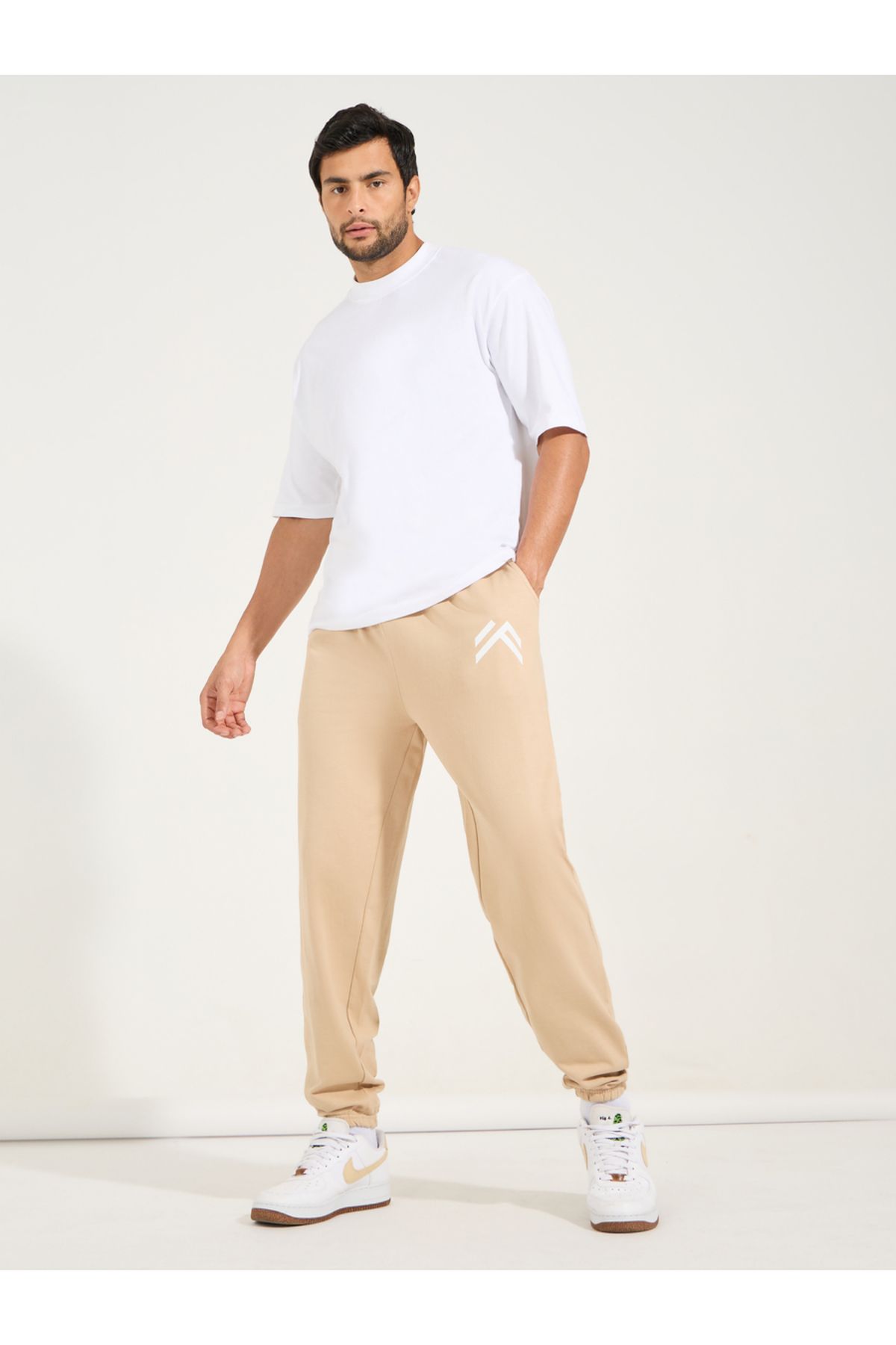 complete the look image