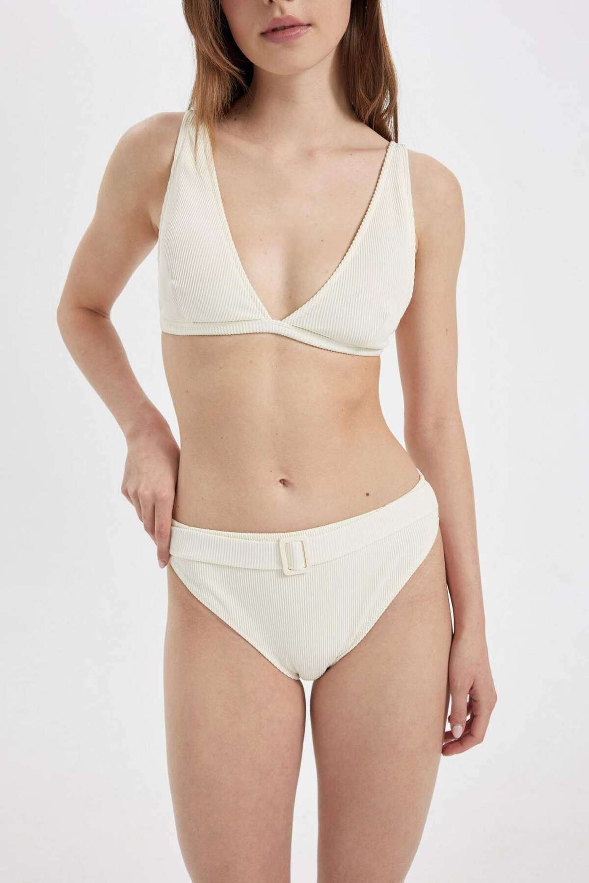 DeFacto-Fall In Love Regular Fit Bikinihose mit Gürtel T5231az23sm 3