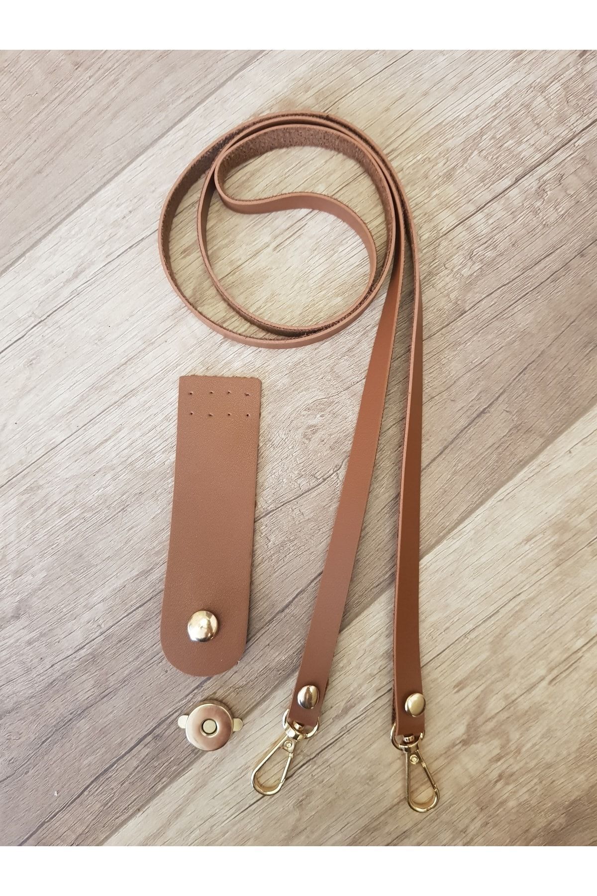 NAZENİN HOBİ AKSESUAR Deri Çıt Kapak Ve Ince Askısı