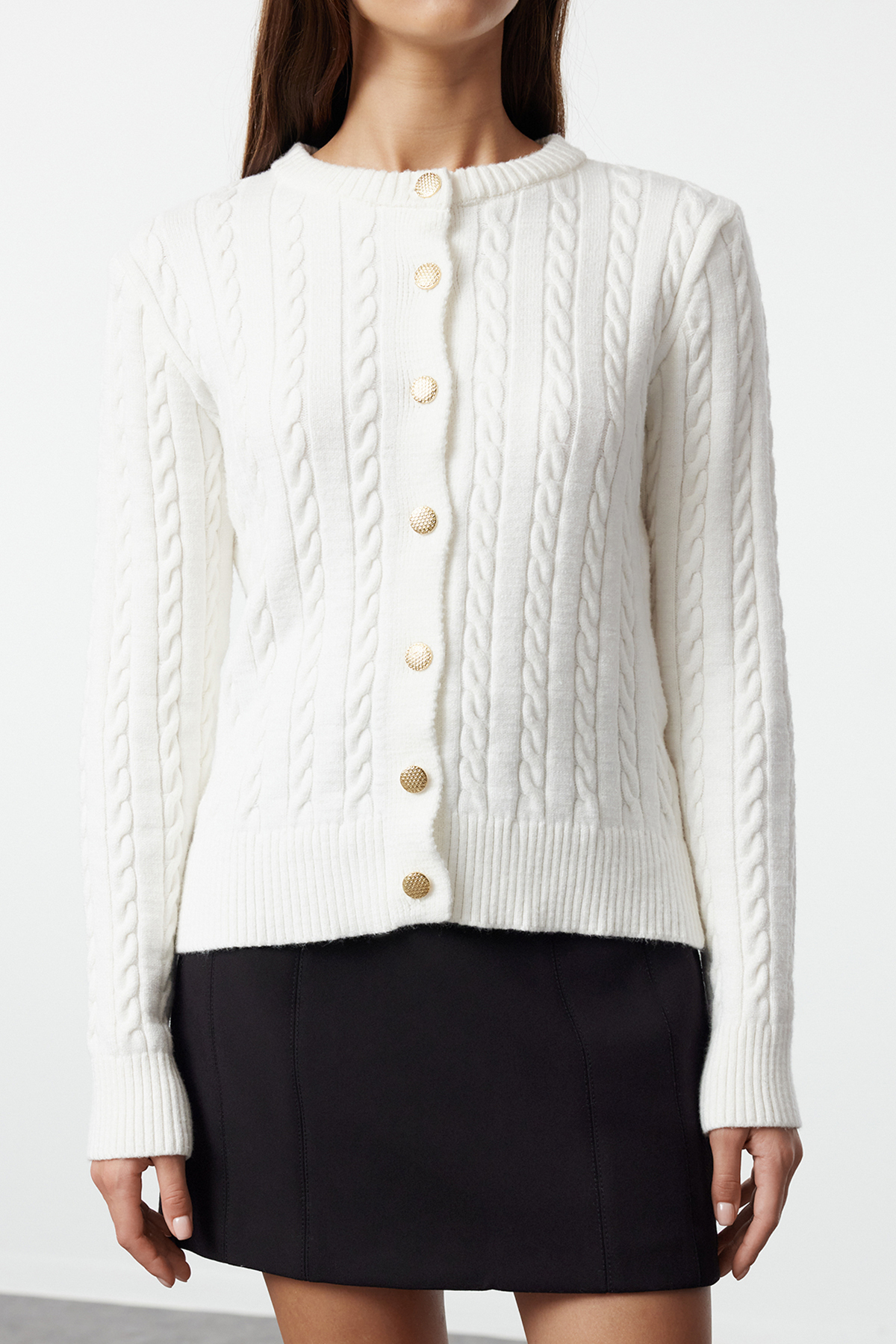 Trendyolmilla  Ekru Merserize Görünümlü Premium/Özel İplik Örgü Detaylı Ceket Görünümlü Triko Hırka TWOAW25HI00229 - Görsel 4