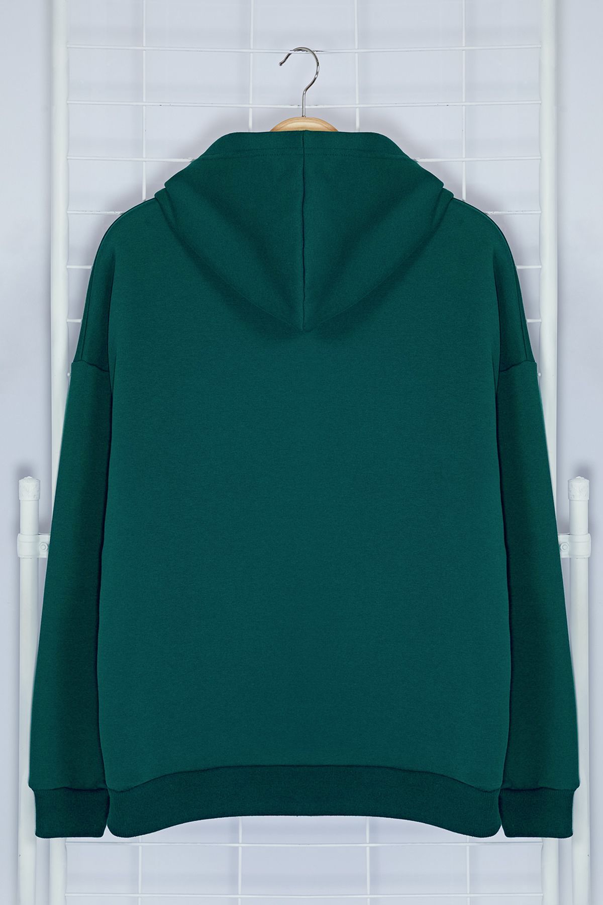 trendyol-man-mens-green-slogan-long-oversized