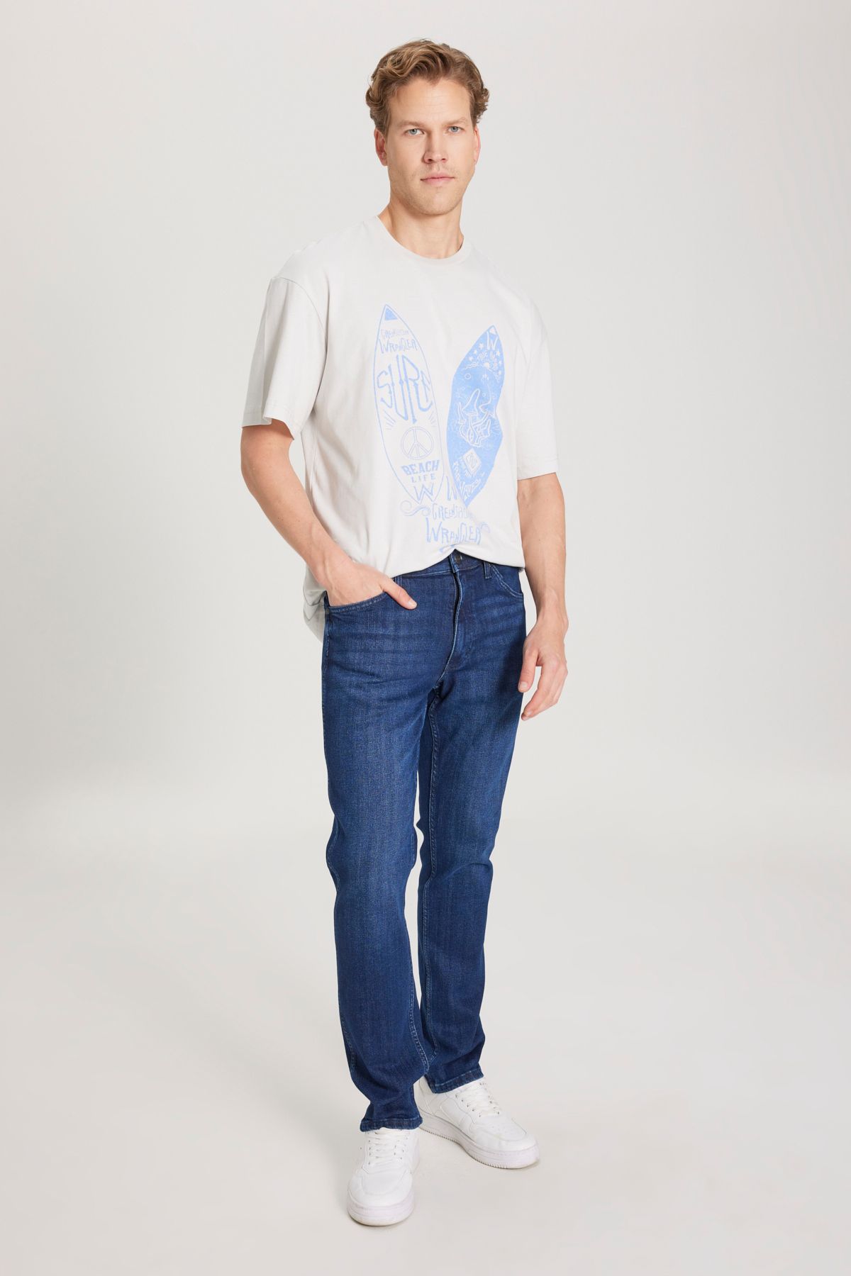 WRANGLER-Pantaloni de blugi albaștri Greensboro, cu croială normală, cu talie joasă, cu picioare drepte 2