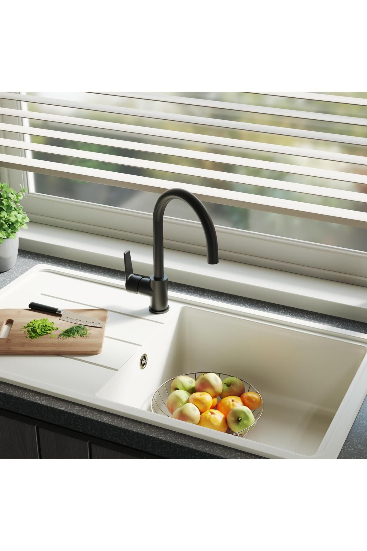Adell-Neon S Kitchen Faucet-Matte Black 3