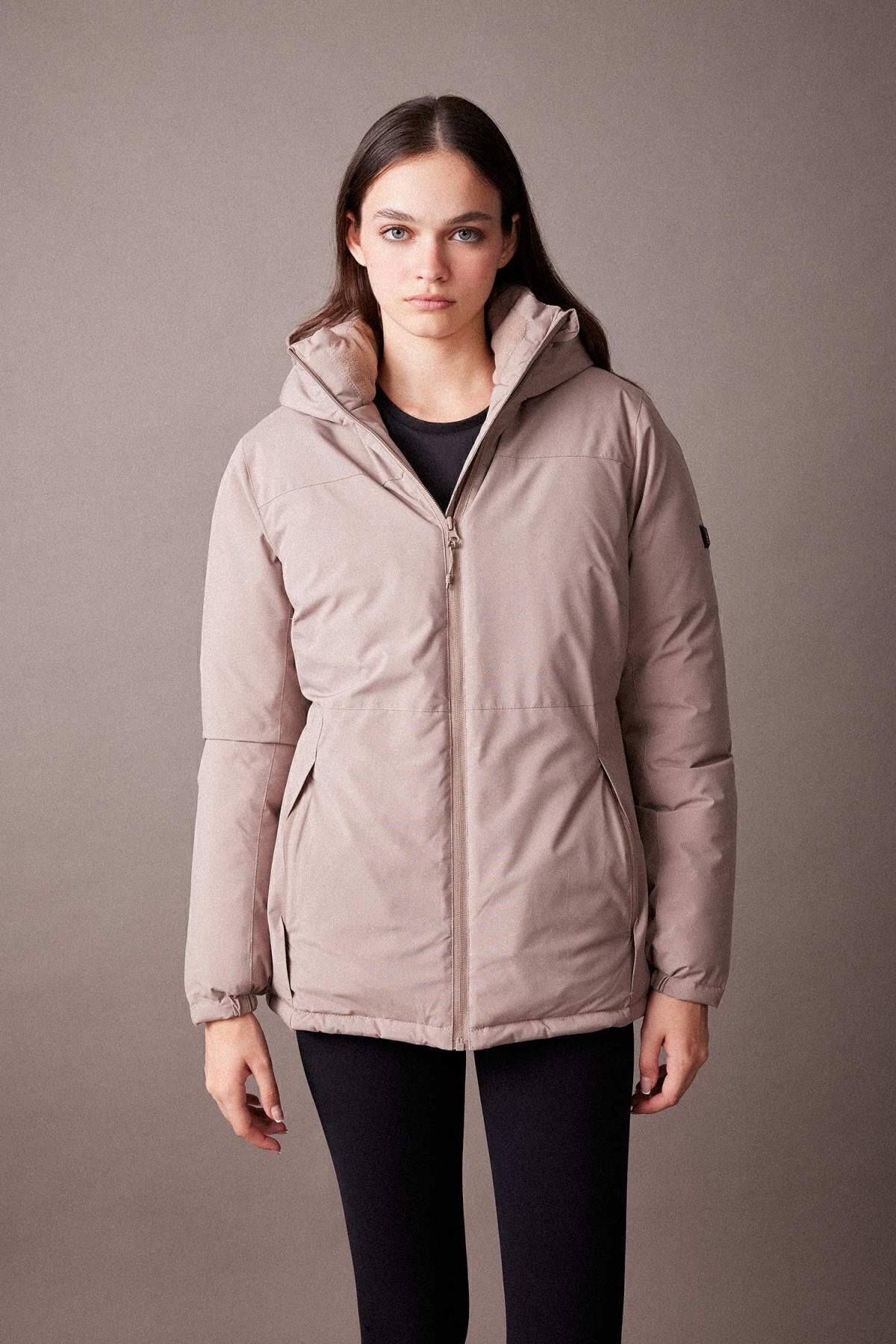 Fit Water Repellent Slim Fit Hooded Fleece Lined Heated Coat A6881ax23wn