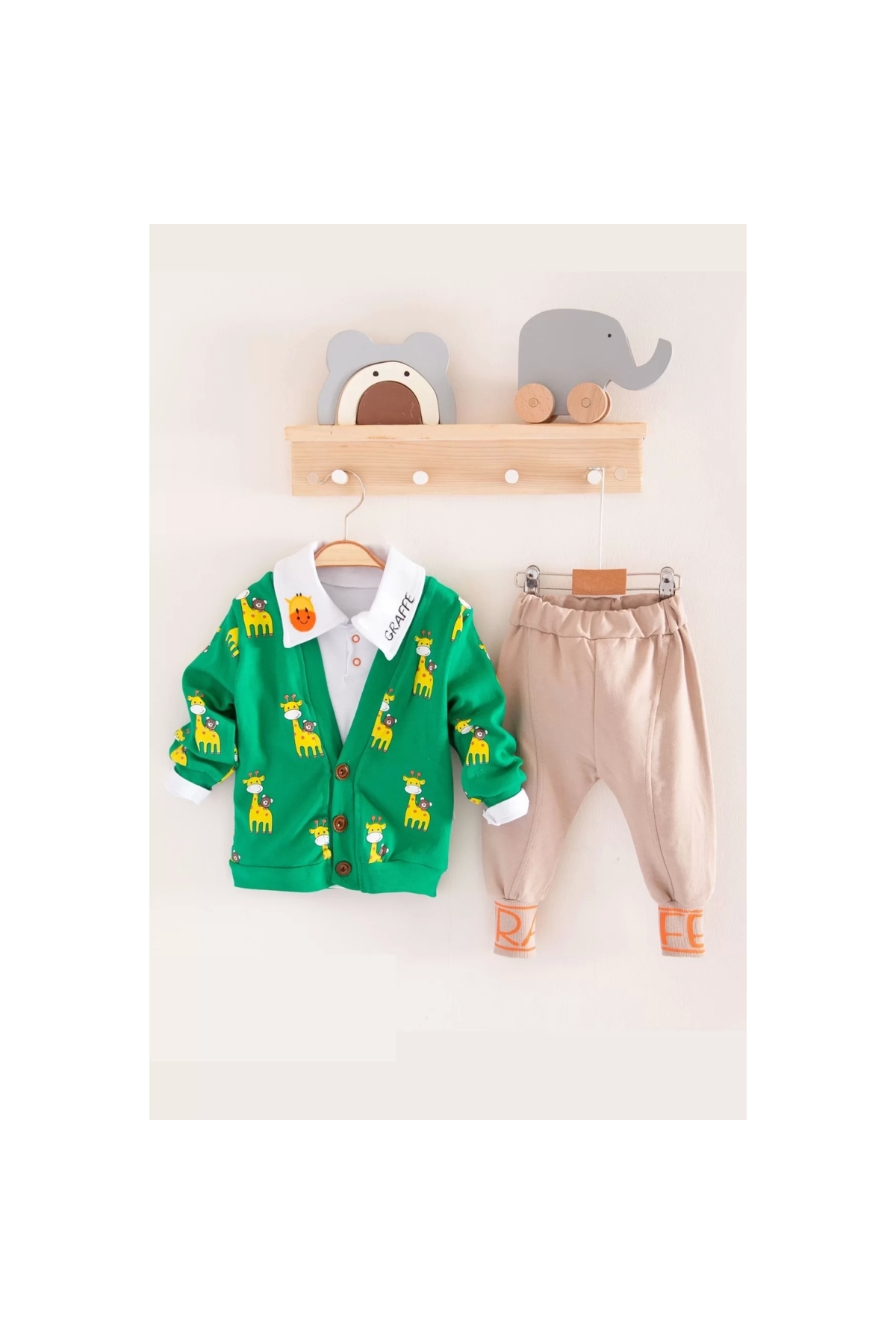 Giraffe Patterned Shirt Collar 3-Piece Baby Boy Set